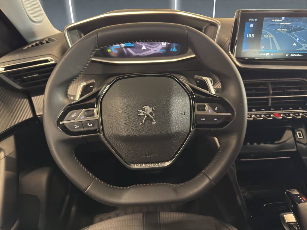 PEUGEOT 2008 1.2 PureTech Allure Pack EAT8-image-14