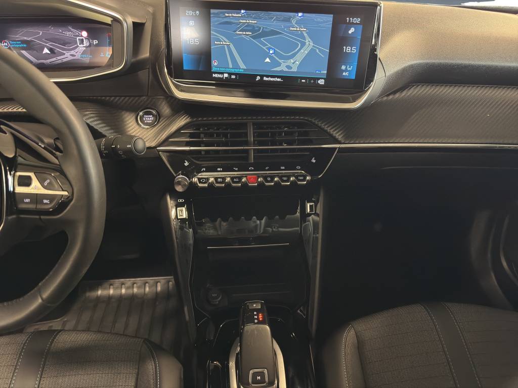 PEUGEOT 2008 1.2 PureTech Allure Pack EAT8-image-6