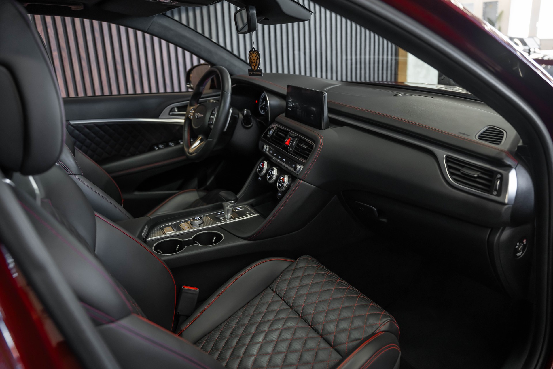 GENESIS G70 Shooting Brake 2.2 CRDI Sport AT8-image-13