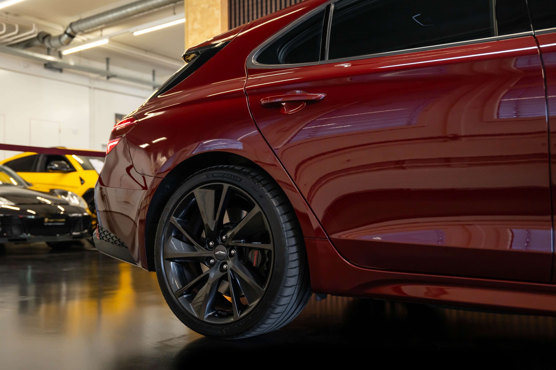 GENESIS G70 Shooting Brake 2.2 CRDI Sport AT8-image-10