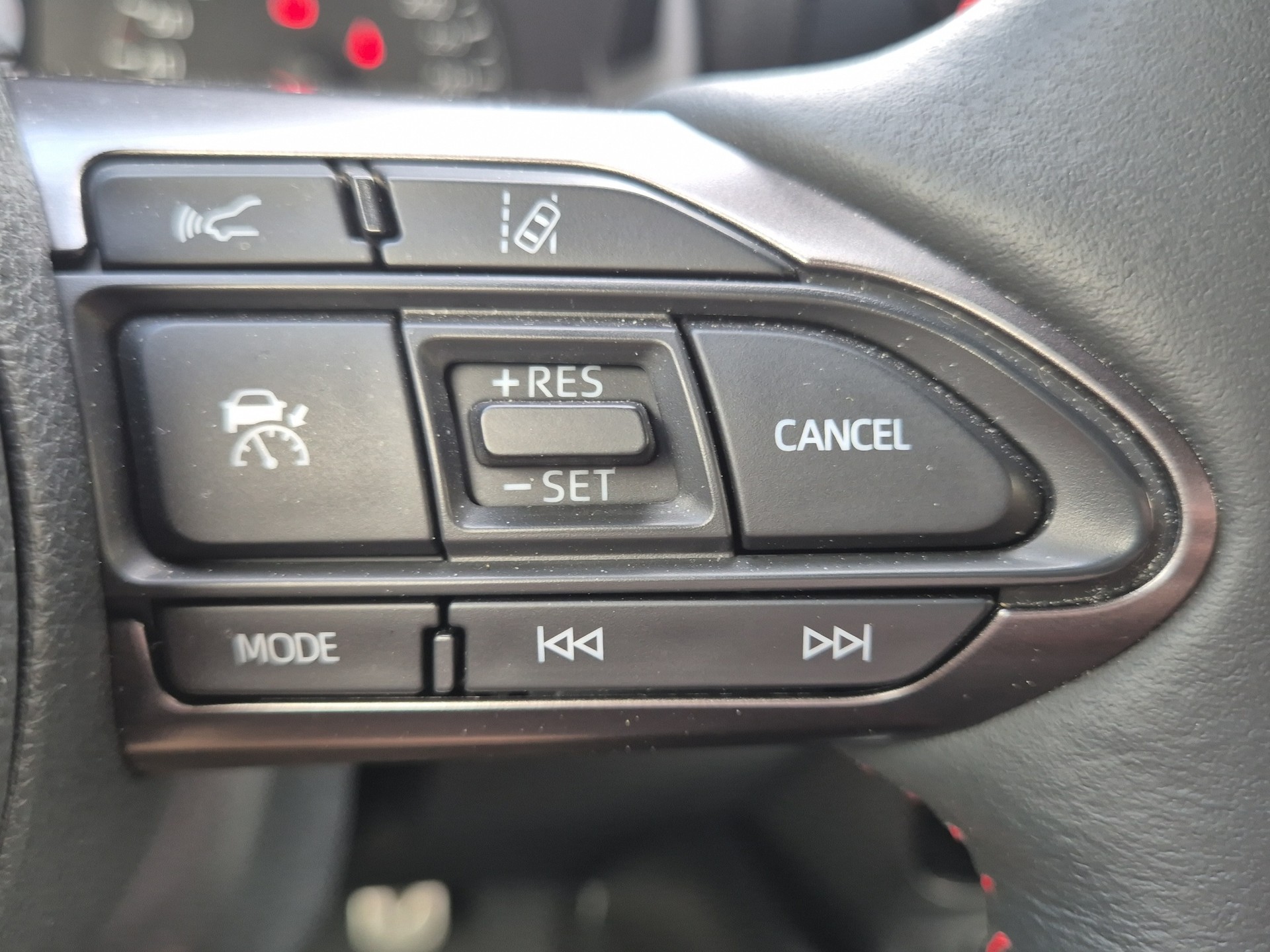 TOYOTA Yaris 1.6 GR Sport-image-13