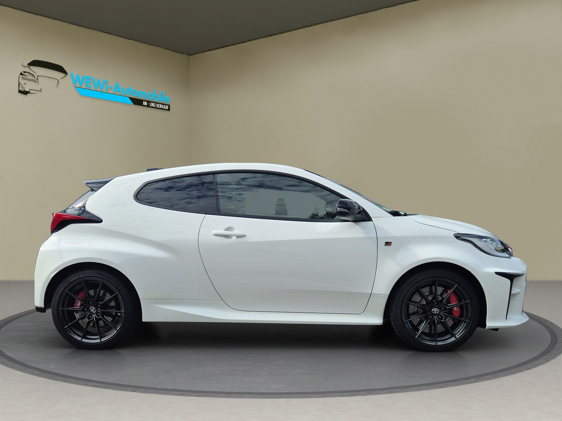 TOYOTA Yaris 1.6 GR Sport-image-5