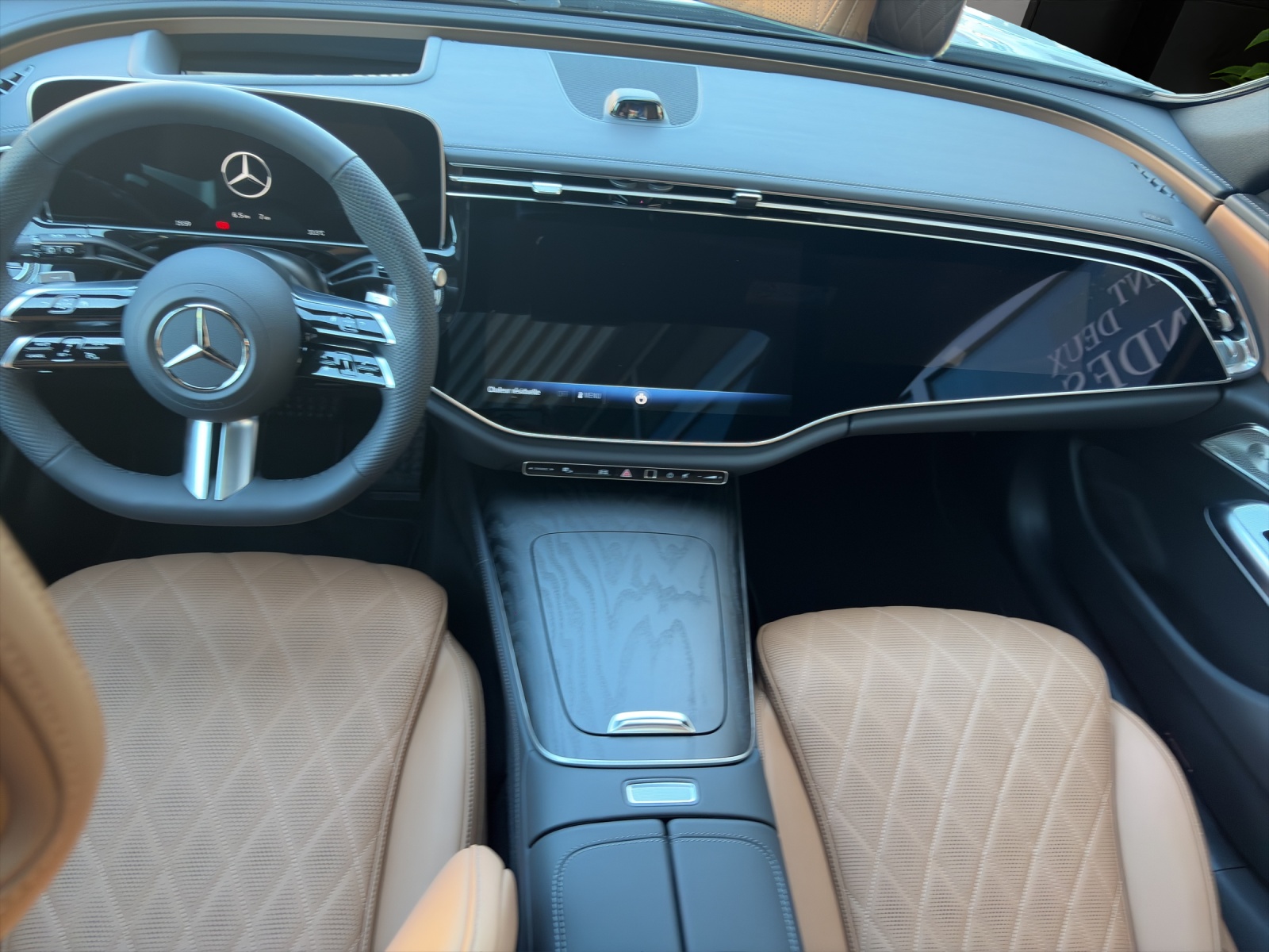 MERCEDES-BENZ E 220 d T 4Matic 9G-Tronic-image-12