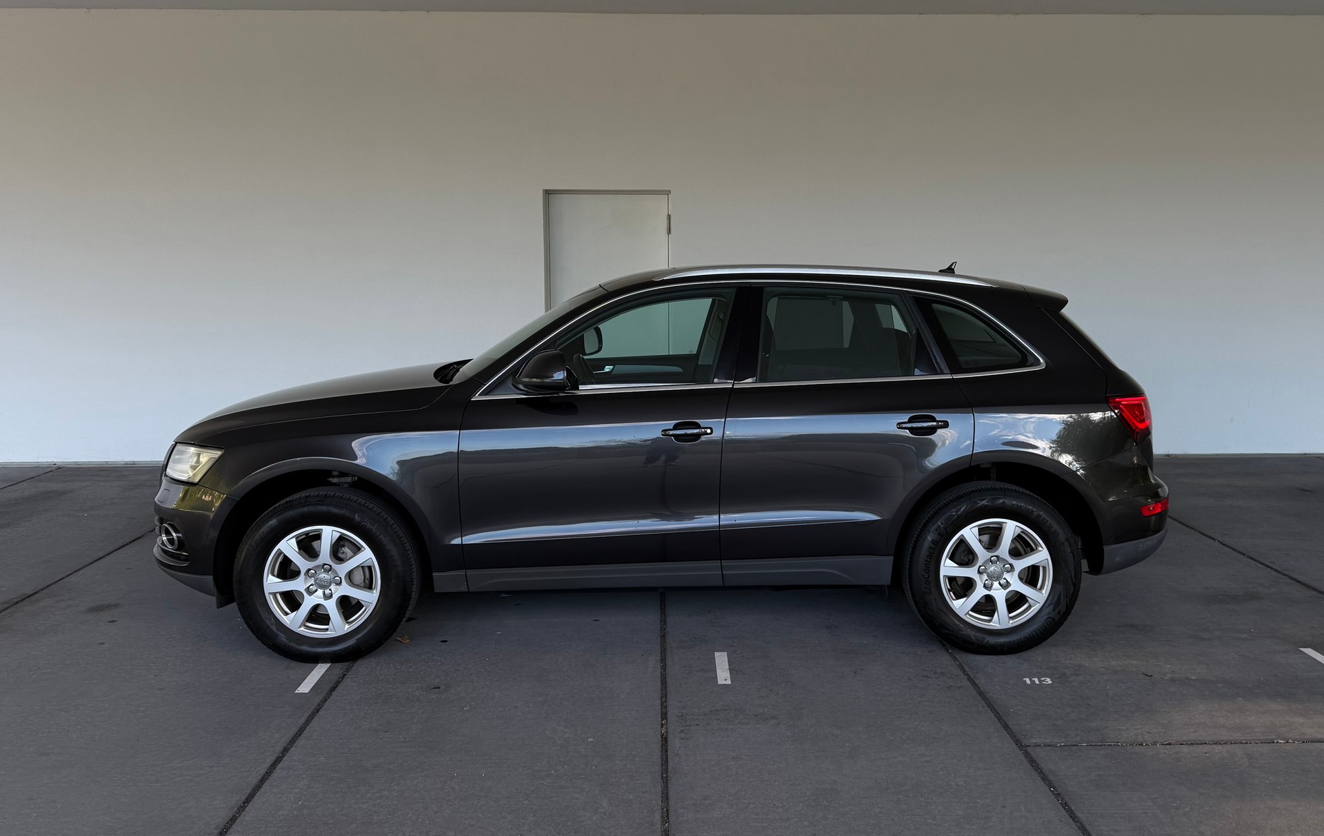 AUDI Q5 2.0 TDI quattro S-tronic-image-1