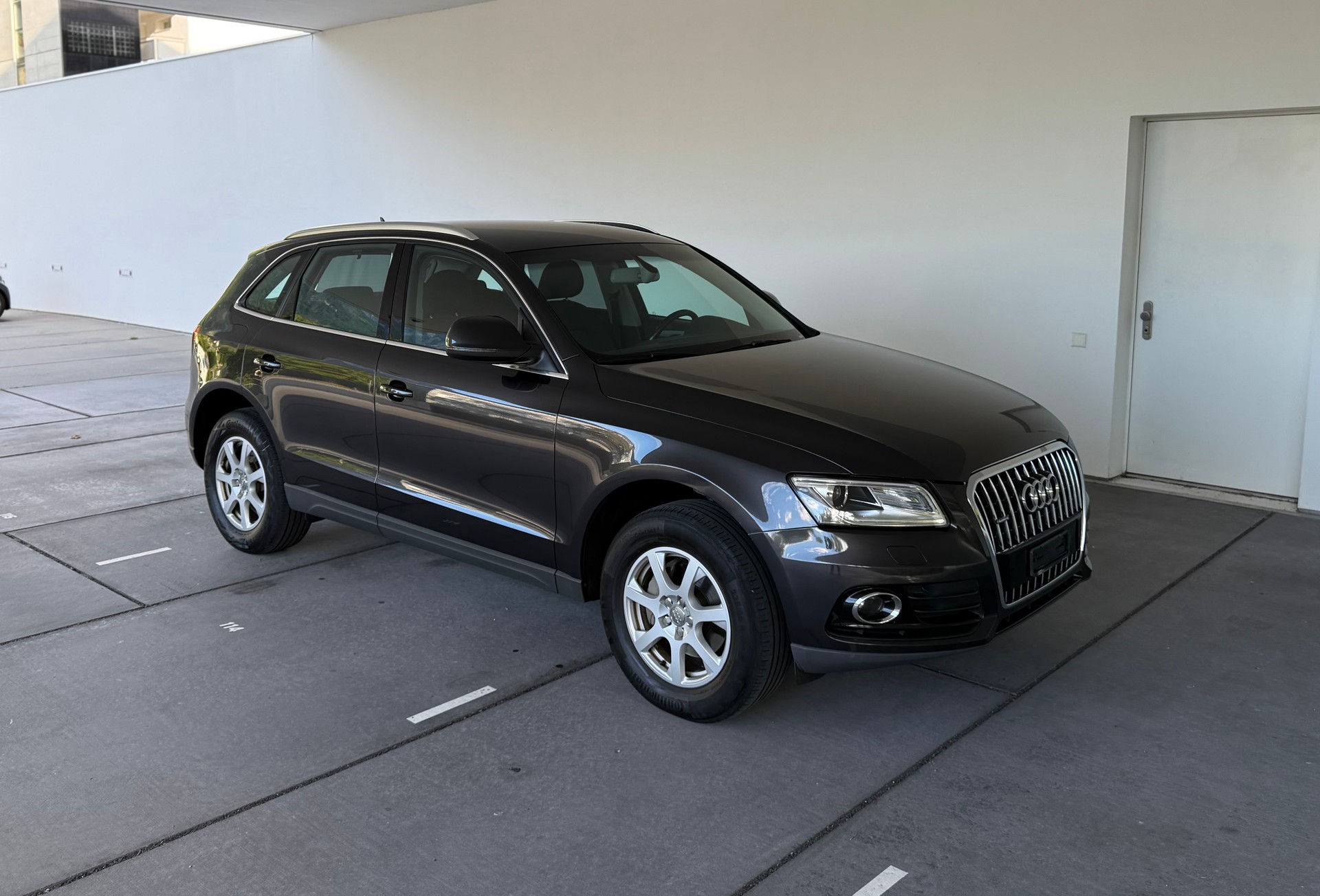 AUDI Q5 2.0 TDI quattro S-tronic-image-3