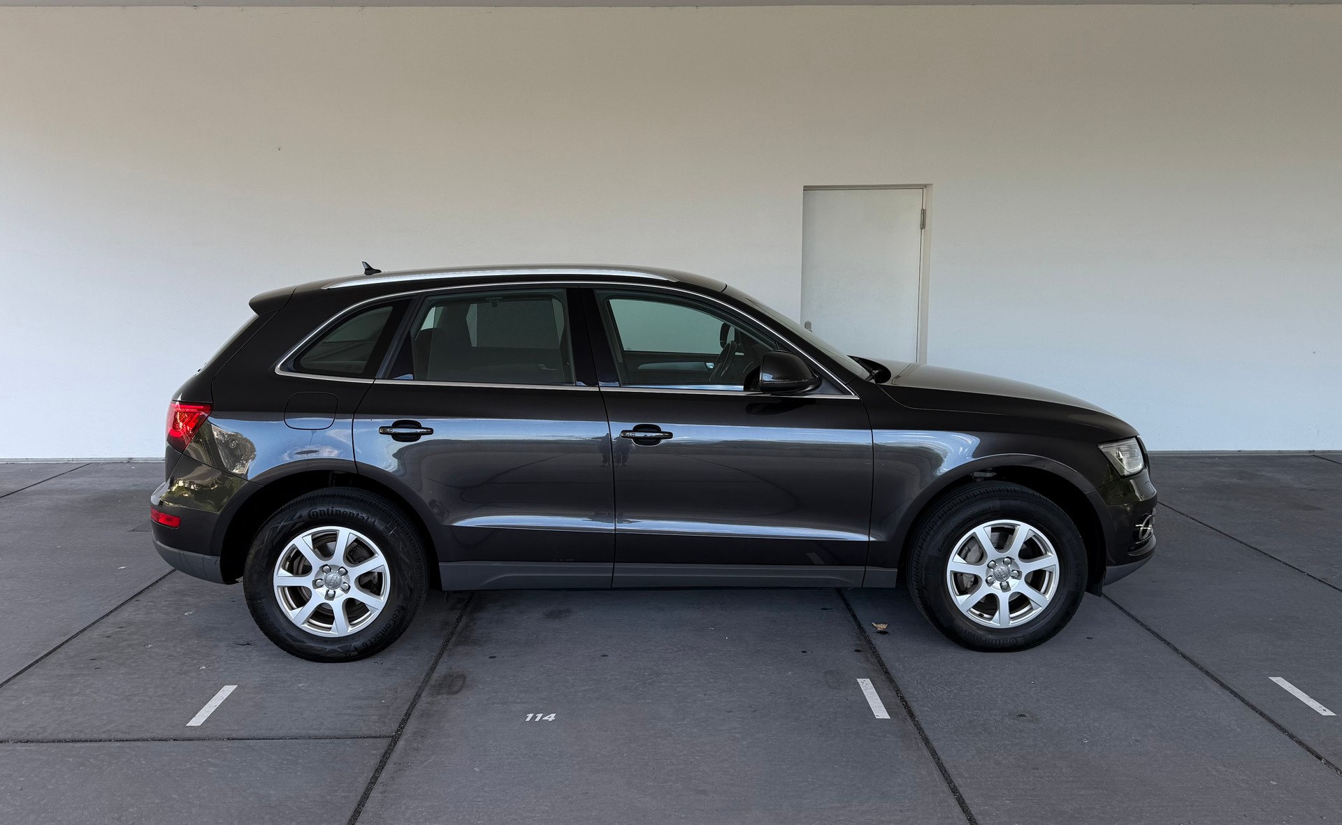 AUDI Q5 2.0 TDI quattro S-tronic-image-4