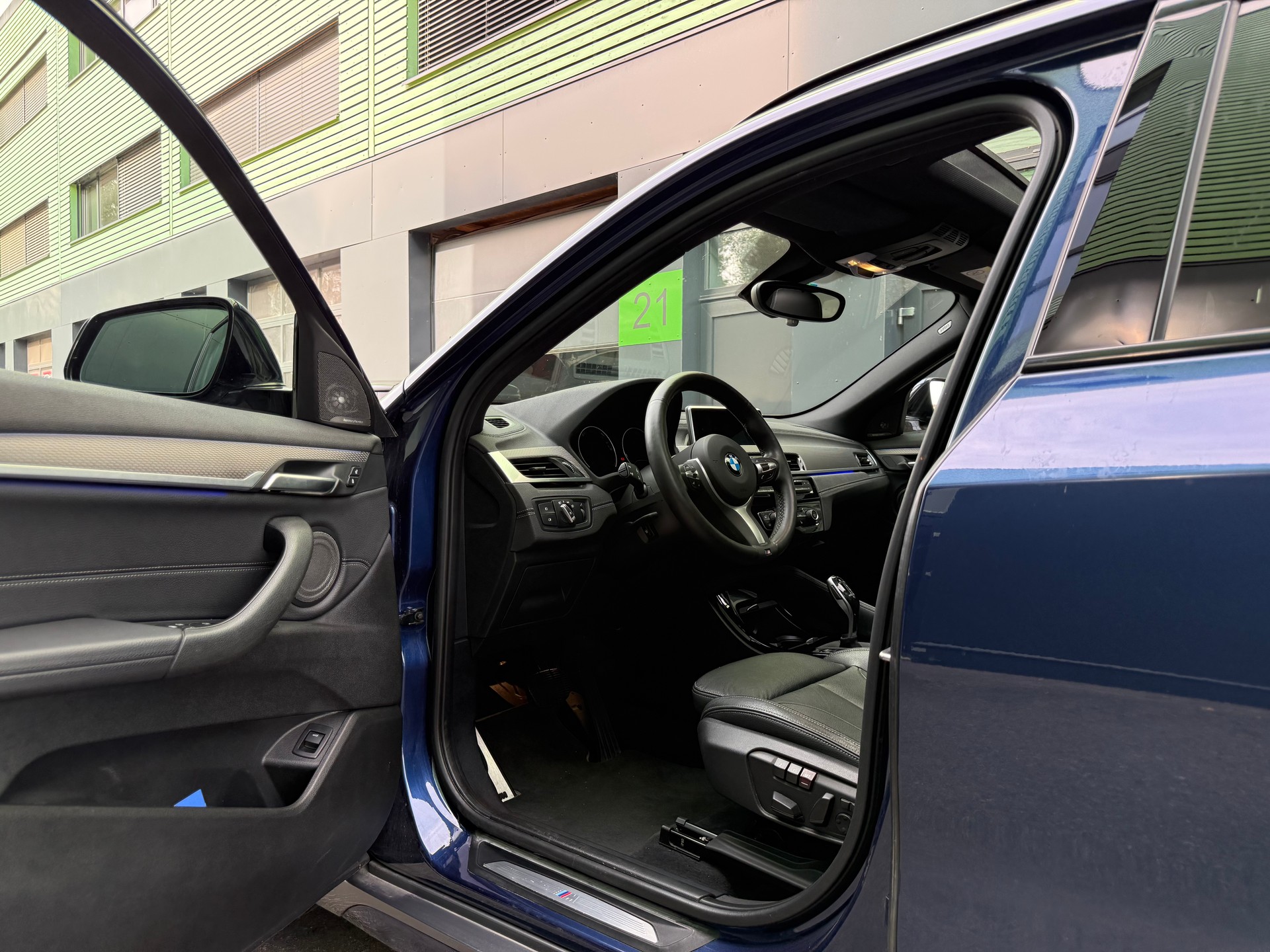 BMW X2 sDrive 20i M Sport Steptronic DSK-image-12