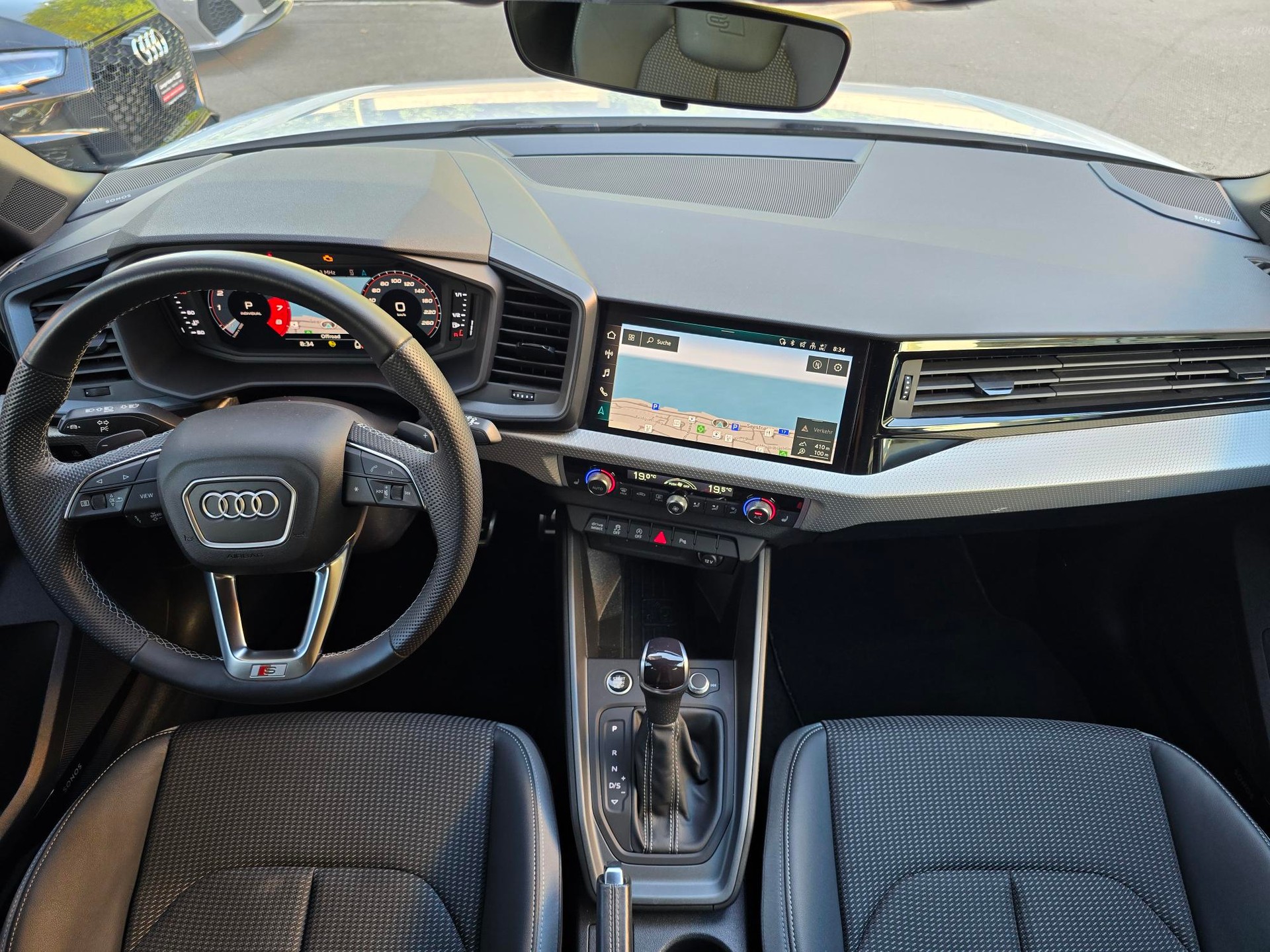AUDI A1 Sportback 40 TFSI S Line S-tronic-image-5
