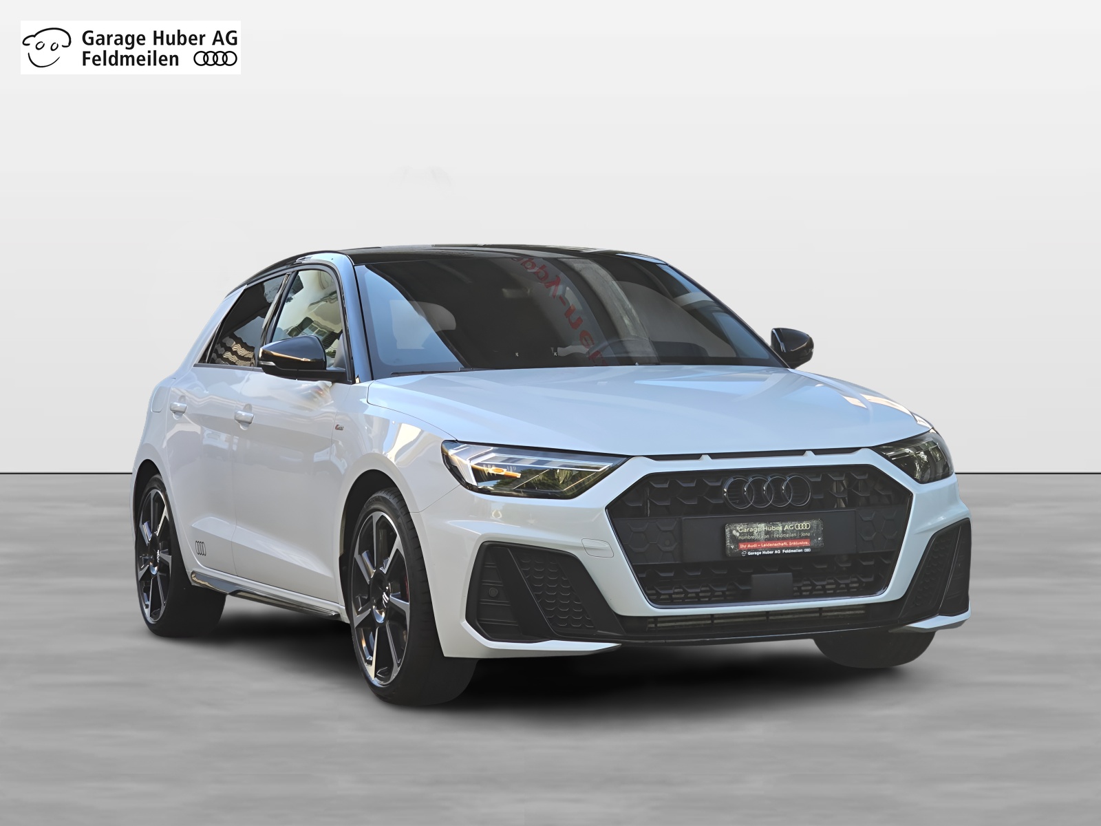AUDI A1 Sportback 40 TFSI S Line S-tronic-image-0