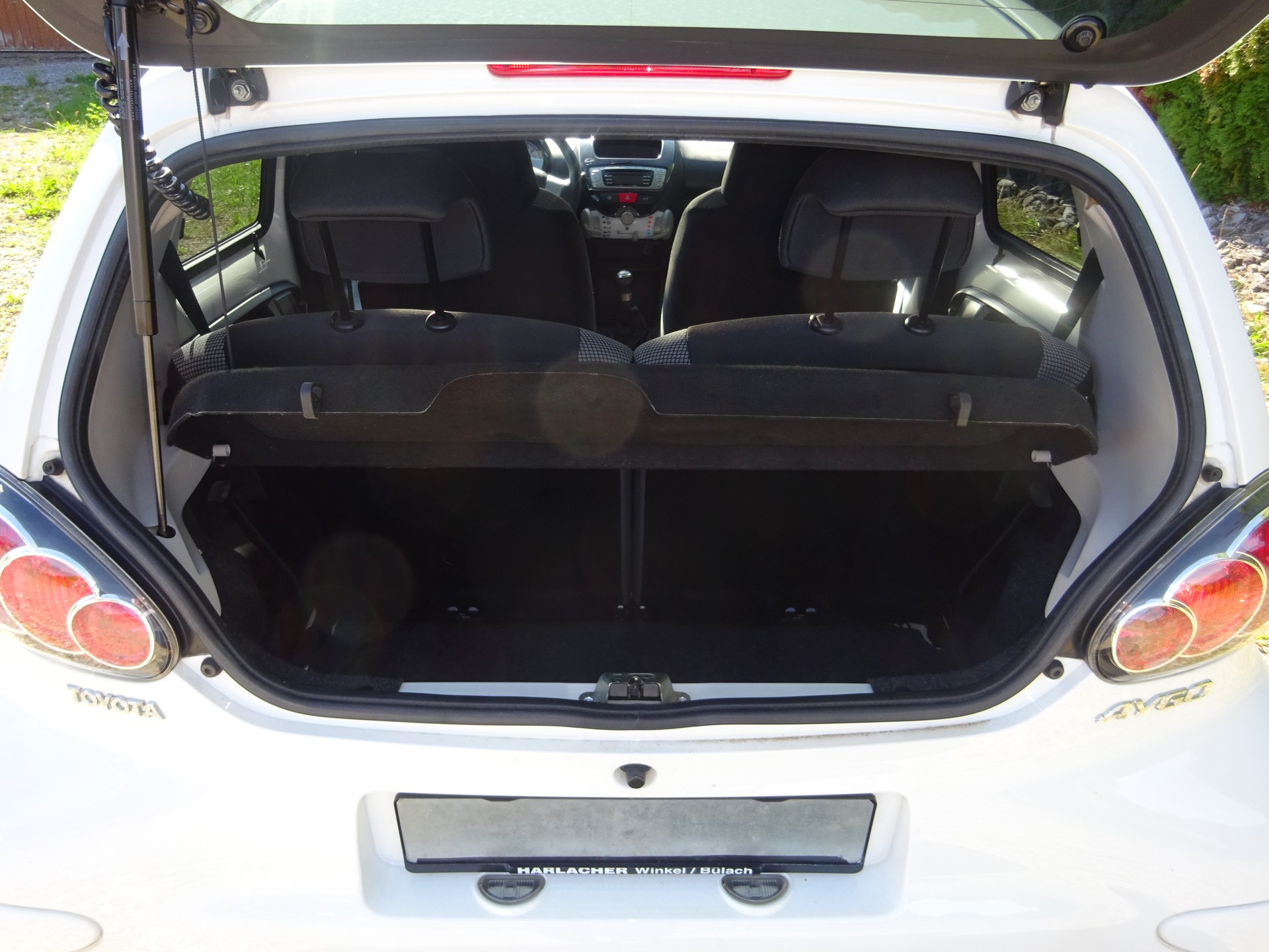 TOYOTA Aygo 1.0 VVT-i Collection- MFK 8.2026 - KUPPLUNG NEU - 1.HAND-image-9