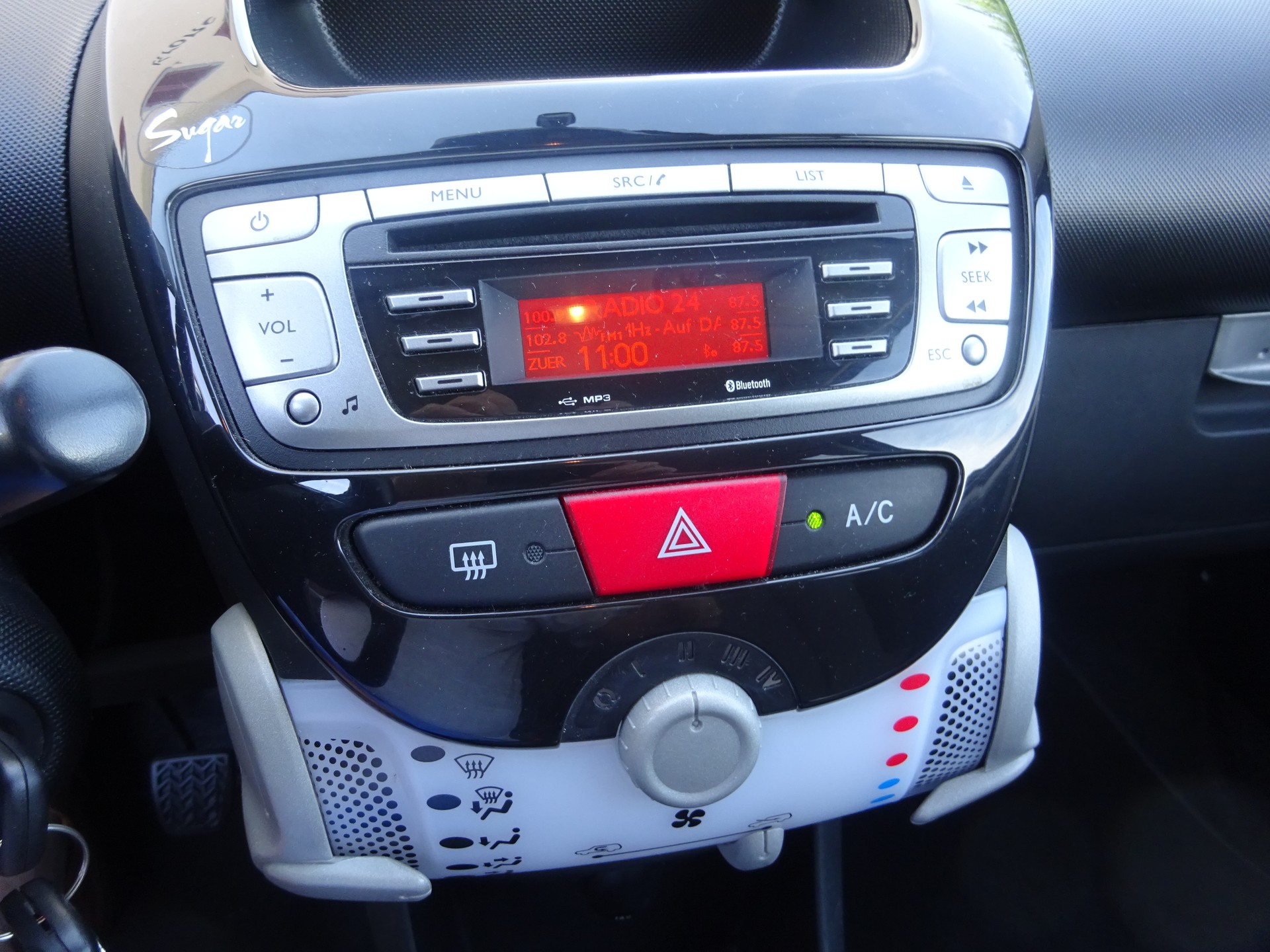 TOYOTA Aygo 1.0 VVT-i Collection- MFK 8.2026 - KUPPLUNG NEU - 1.HAND-image-8