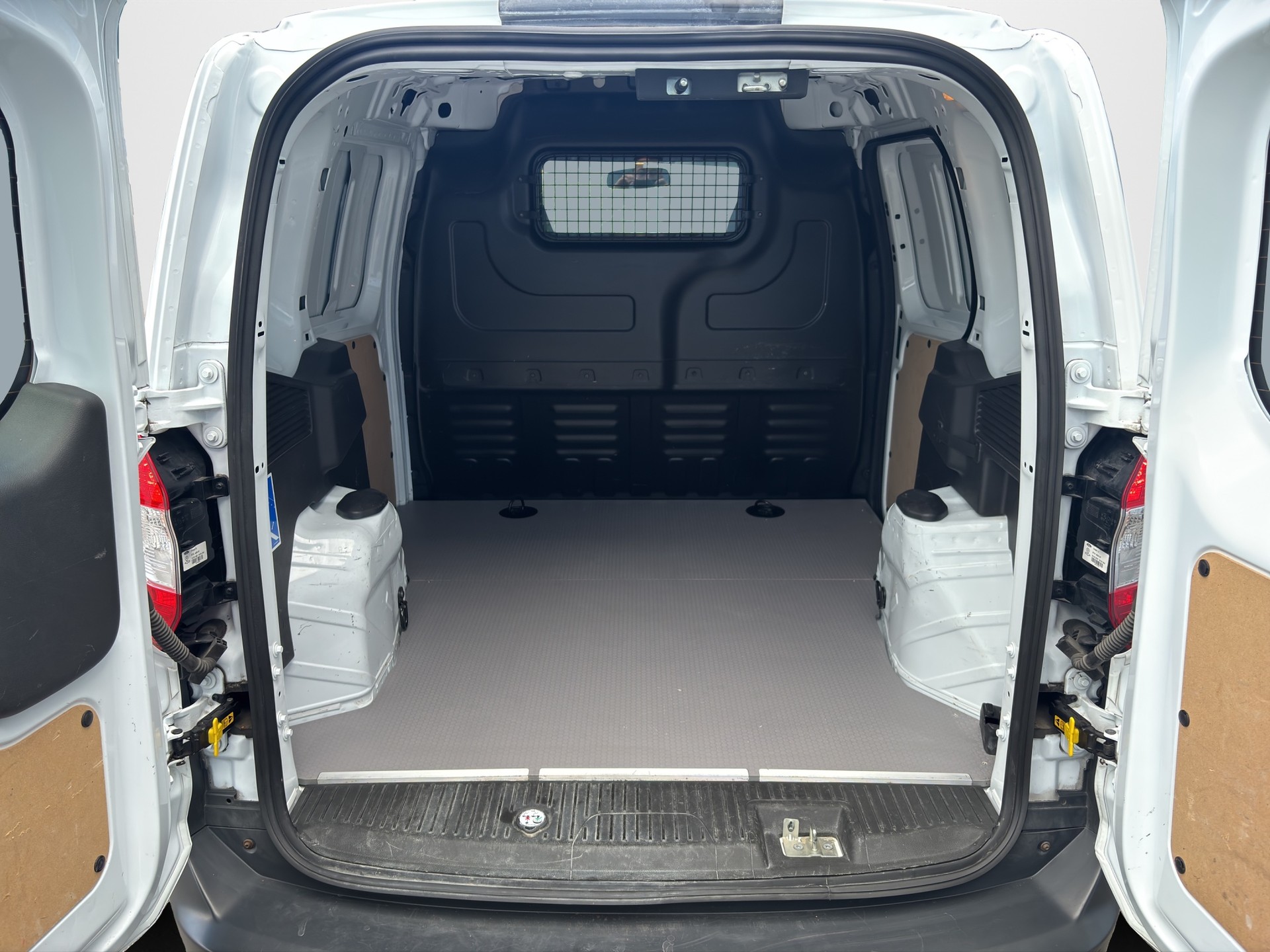 FORD Transit Courier Van 1.0 EcoBoost Trend-image-9