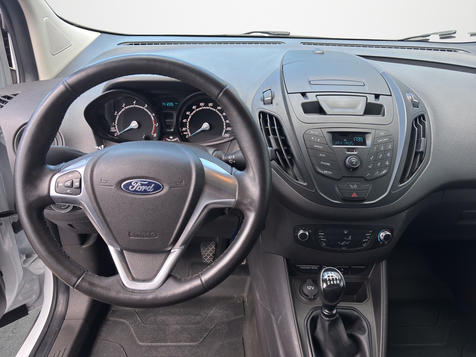 FORD Transit Courier Van 1.0 EcoBoost Trend-image-7