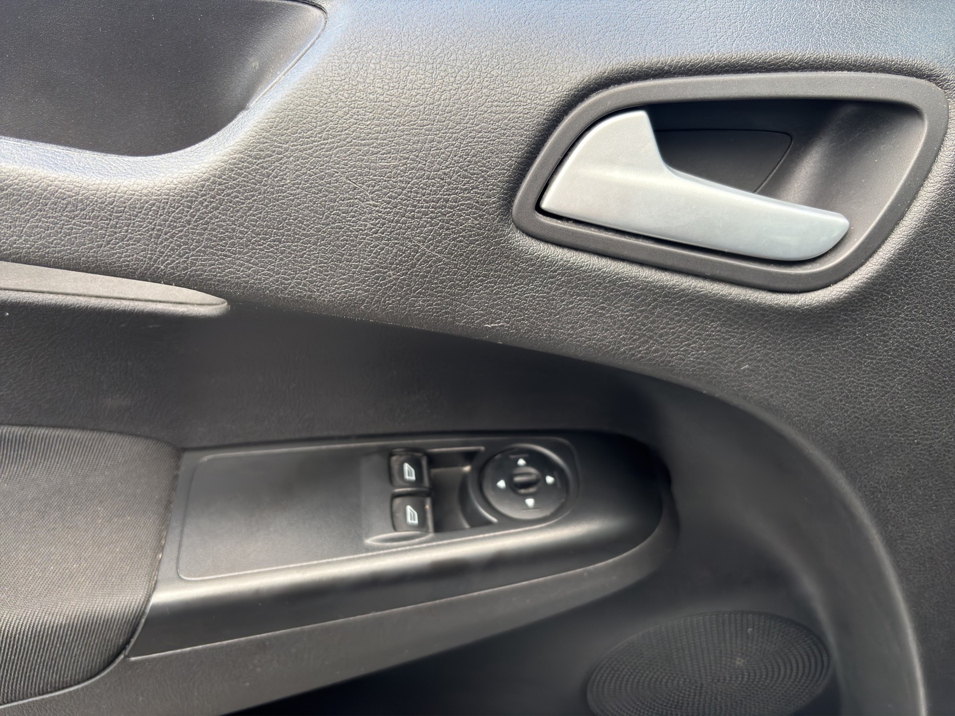 FORD Transit Courier Van 1.0 EcoBoost Trend-image-11