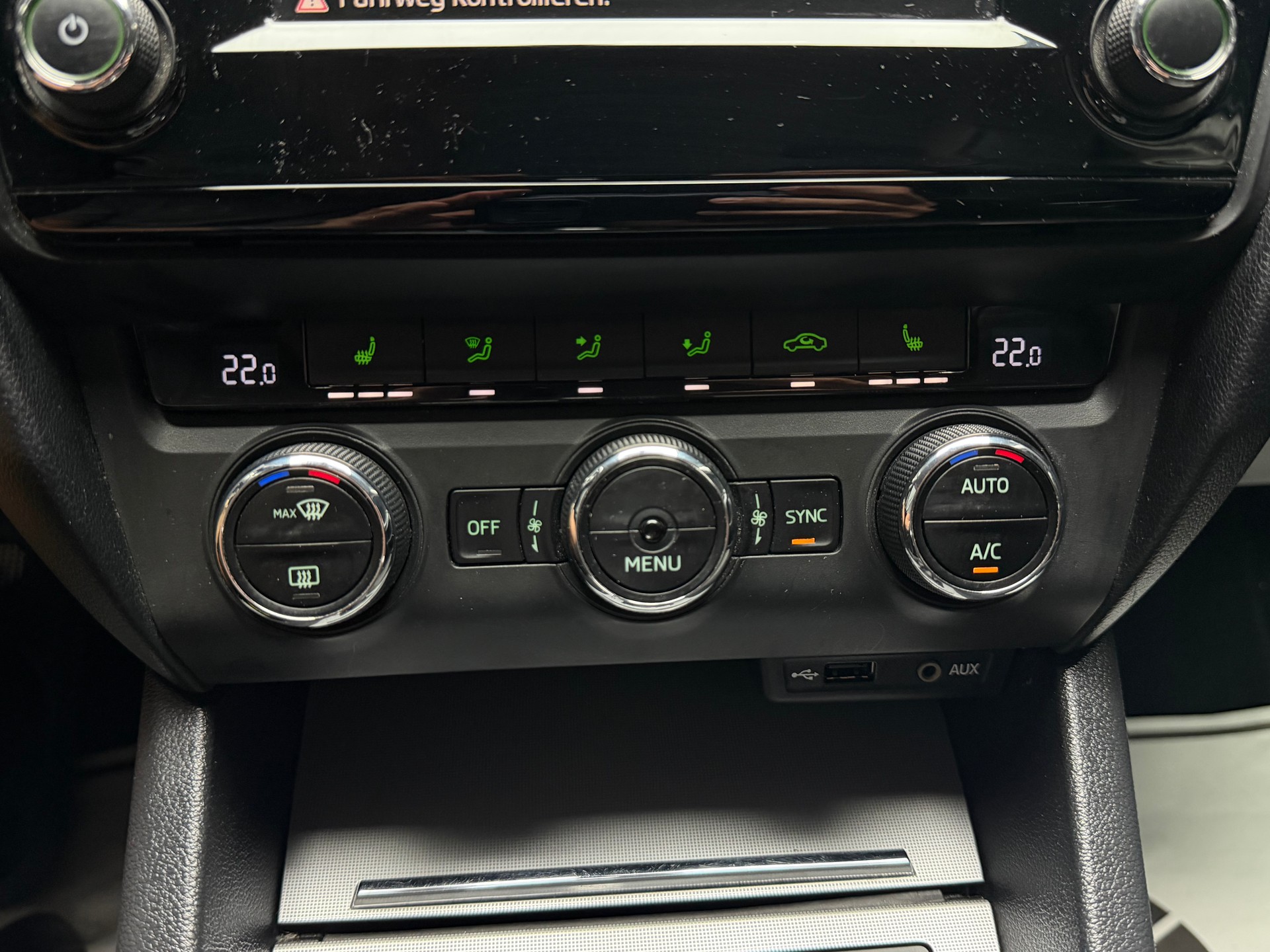 SKODA Octavia Combi 1.6 TDI Ambition DSG • ab MfK & Service-image-15