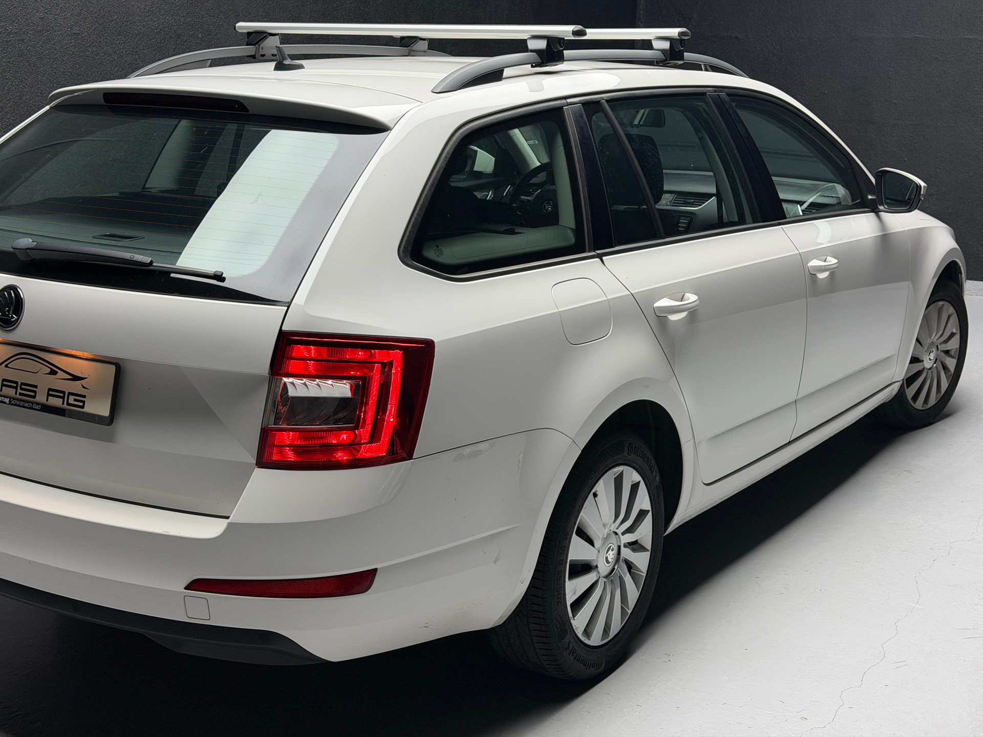 SKODA Octavia Combi 1.6 TDI Ambition DSG • ab MfK & Service-image-10