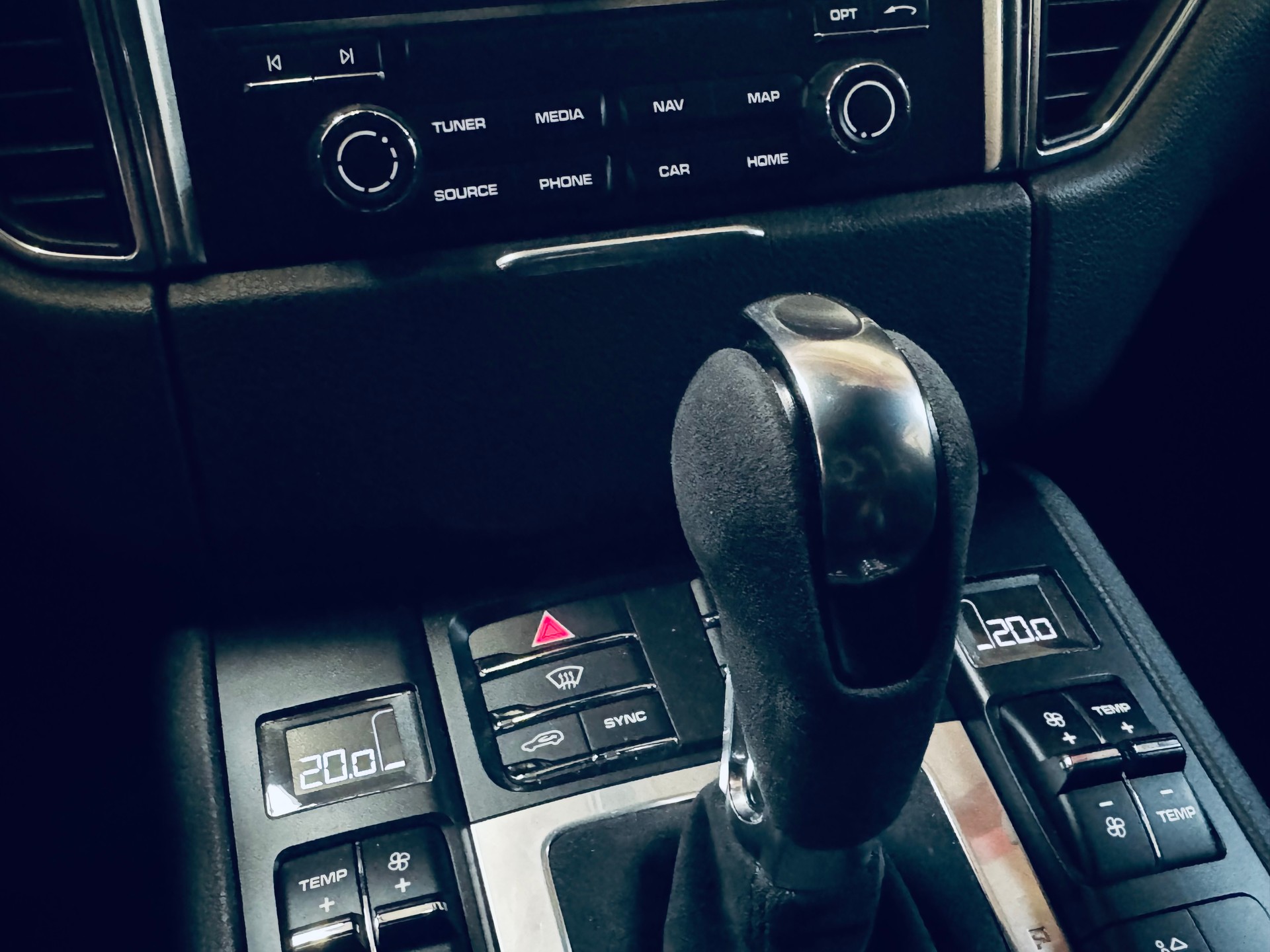 PORSCHE Macan GTS PDK-image-24