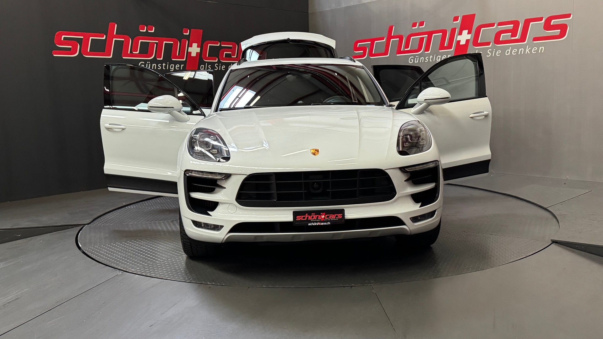 PORSCHE Macan GTS PDK-image-9