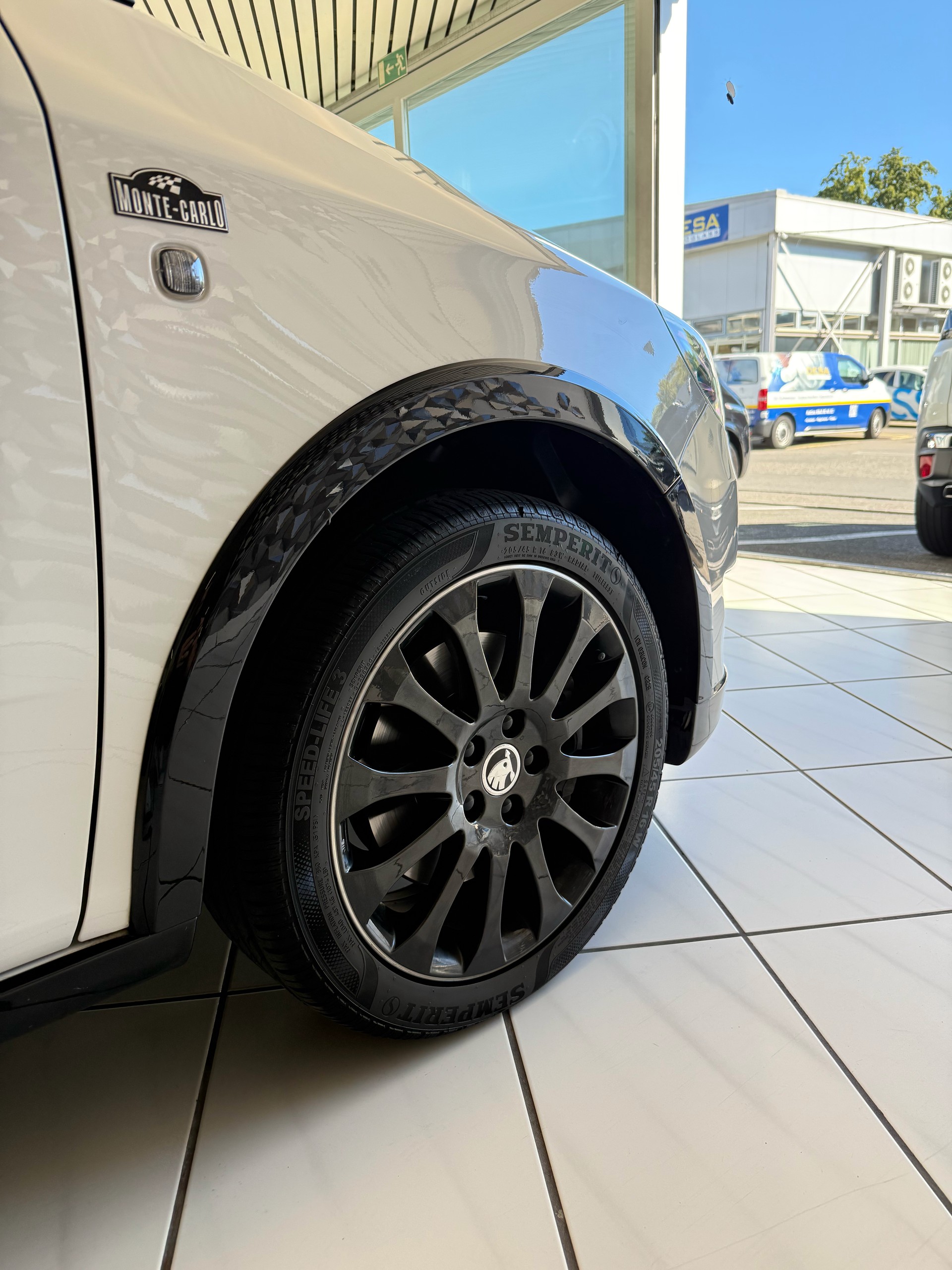 SKODA Fabia 1.2 TSI "Monte Carlo" DSG-image-17