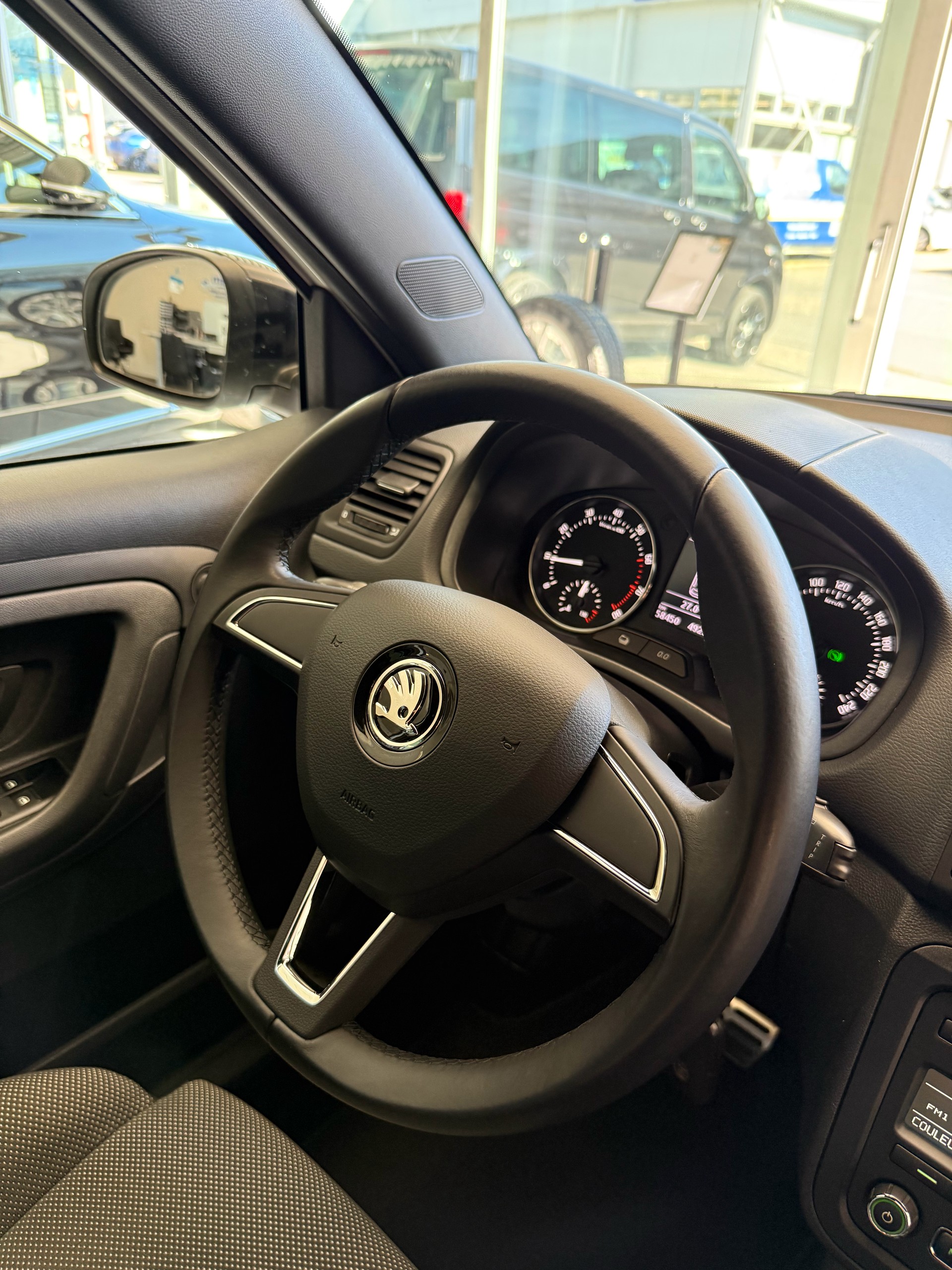 SKODA Fabia 1.2 TSI "Monte Carlo" DSG-image-13