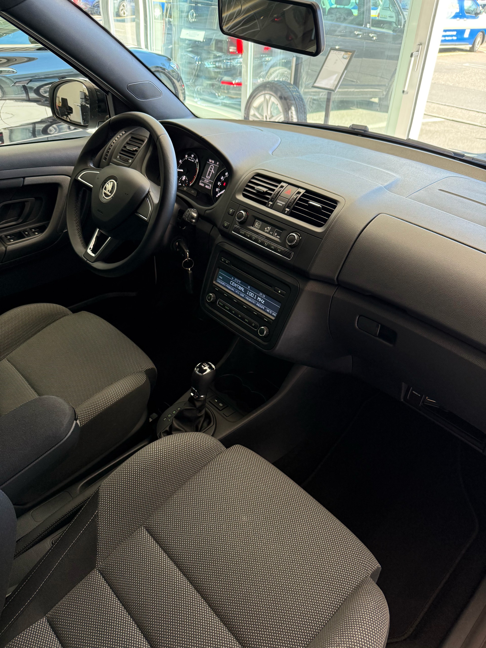 SKODA Fabia 1.2 TSI "Monte Carlo" DSG-image-12