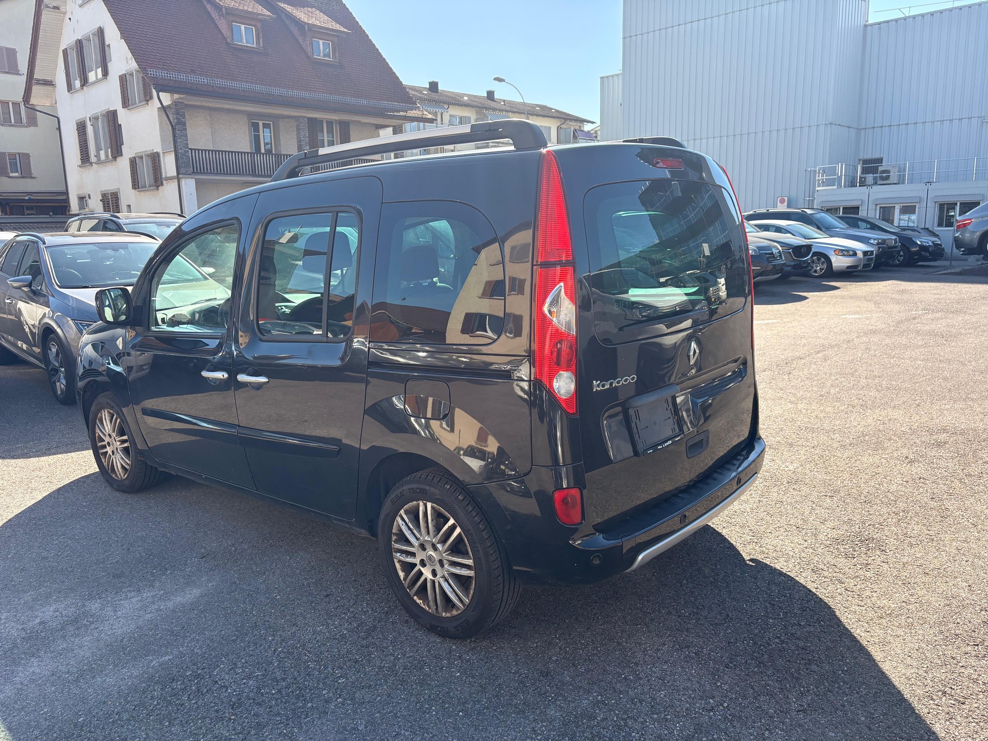 RENAULT Kangoo 1.6 16V Dynamique-image-3