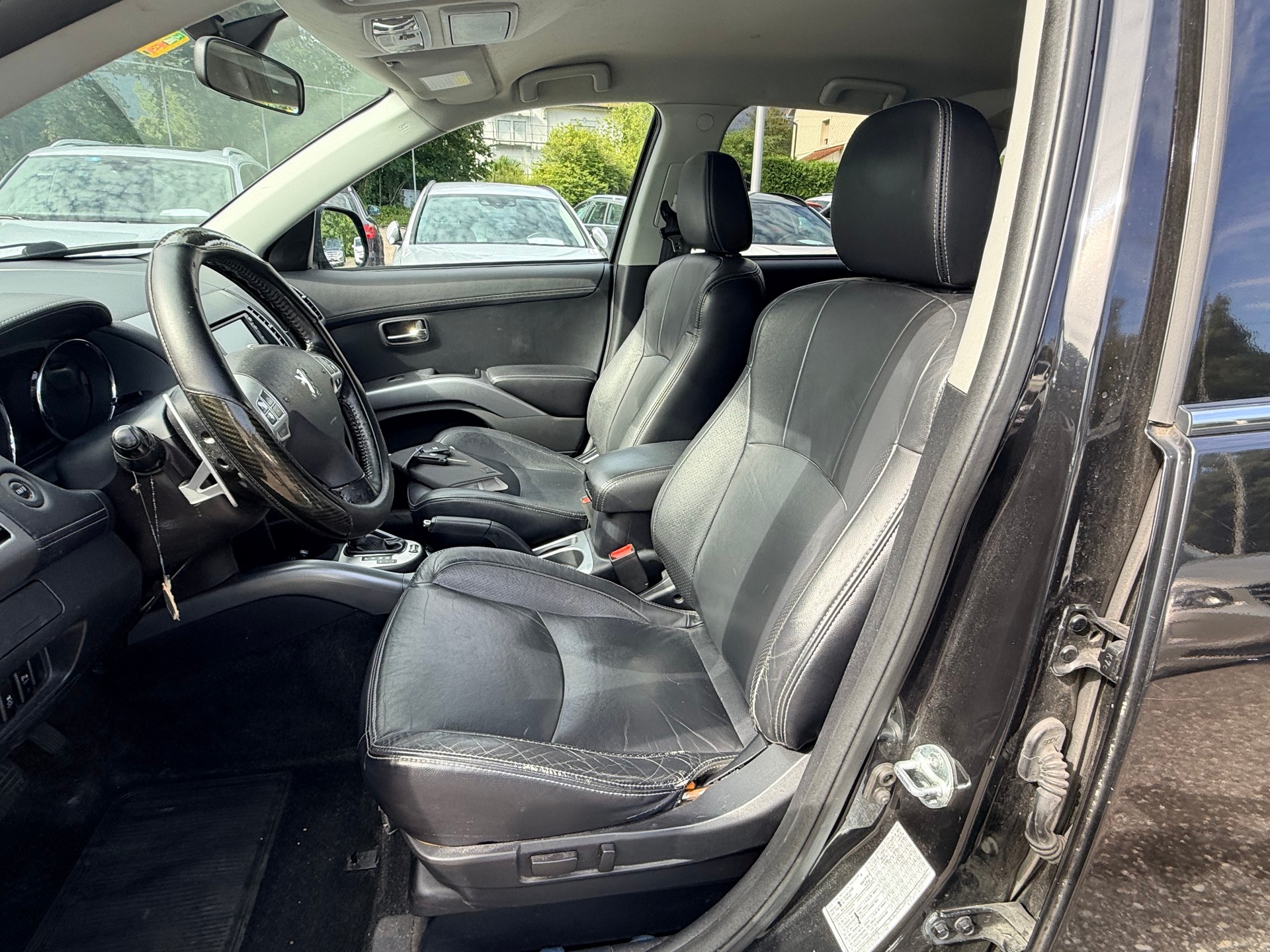 PEUGEOT 4007 2.2 HDi Lion Edition DCS6-image-10