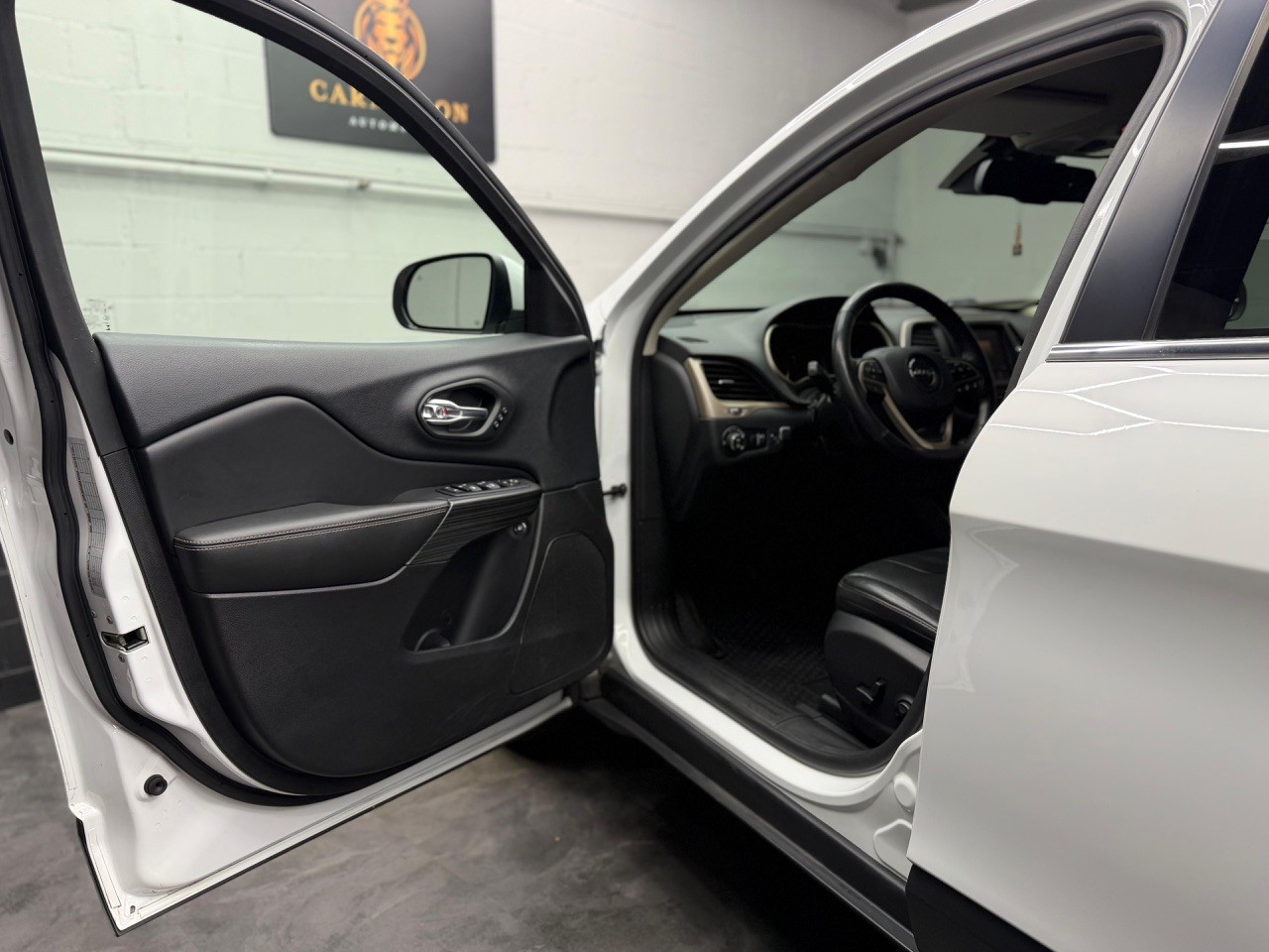 JEEP Cherokee 2.2TD Limited AWD 9ATX-image-11