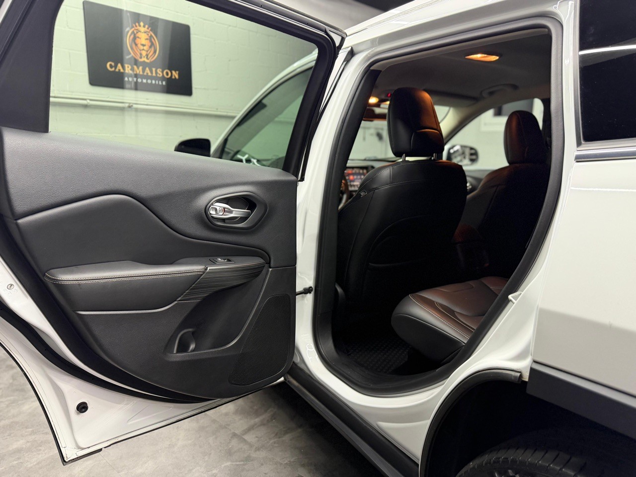 JEEP Cherokee 2.2TD Limited AWD 9ATX-image-18