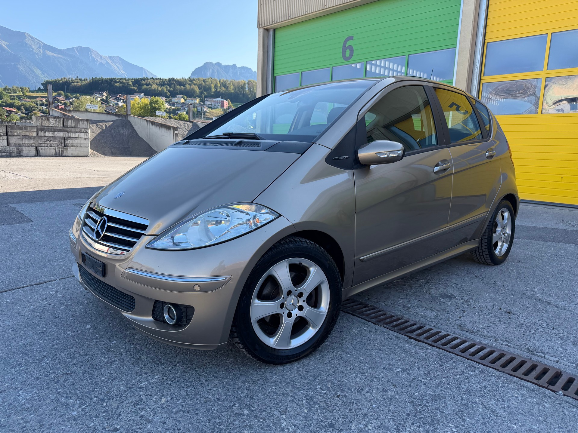MERCEDES-BENZ Mercedes A. Klasse 200-image-1