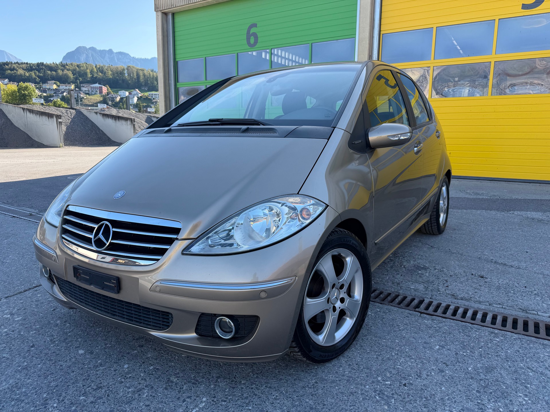 MERCEDES-BENZ Mercedes A. Klasse 200-image-0