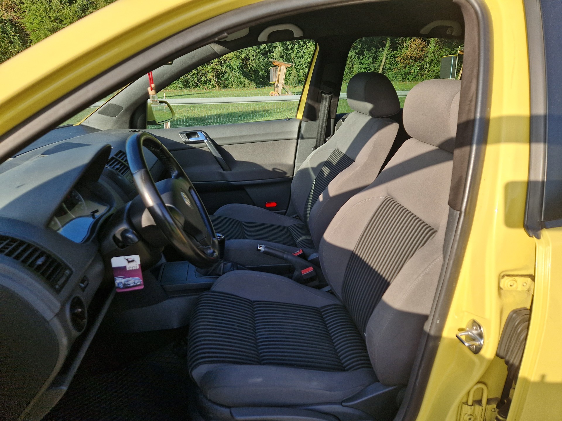 VW Polo 1.2 12V Comfortline-image-8