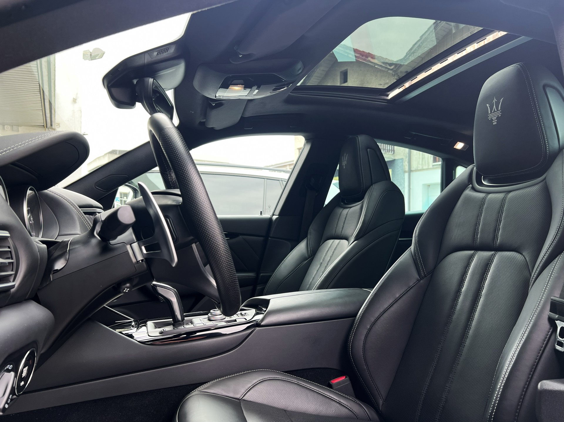 MASERATI Levante S 3.0 V6 GranSport Automatica-image-9