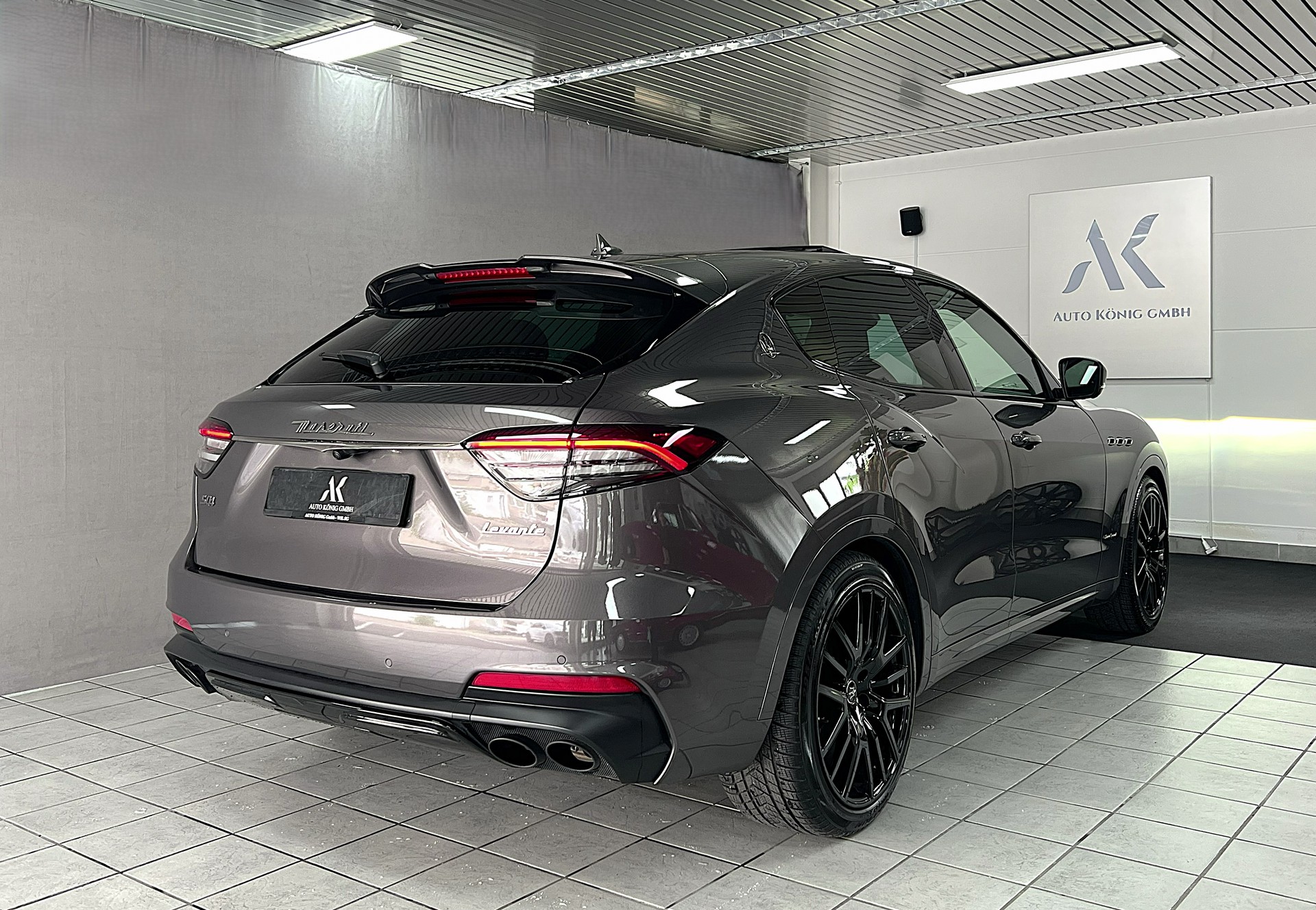 MASERATI Levante S 3.0 V6 GranSport Automatica-image-2