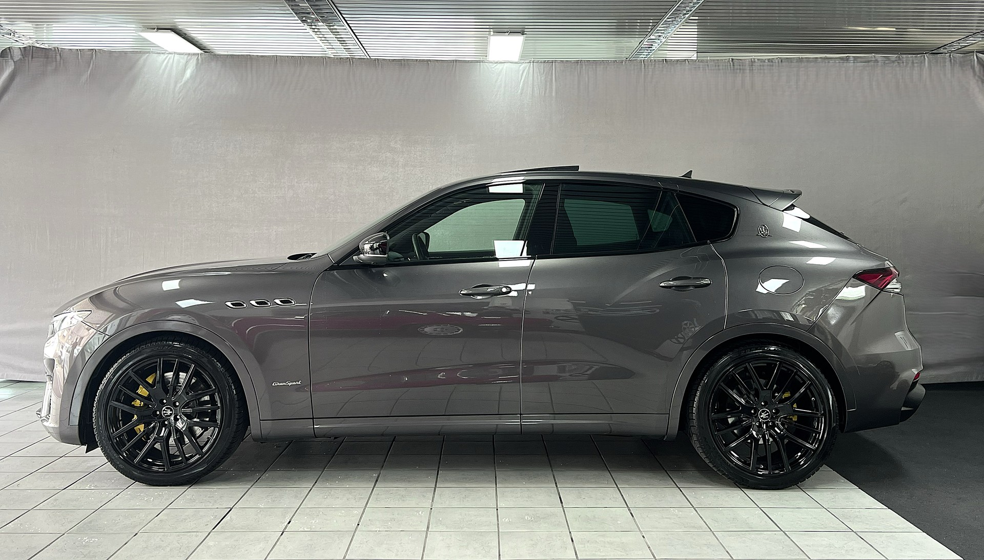 MASERATI Levante S 3.0 V6 GranSport Automatica-image-1