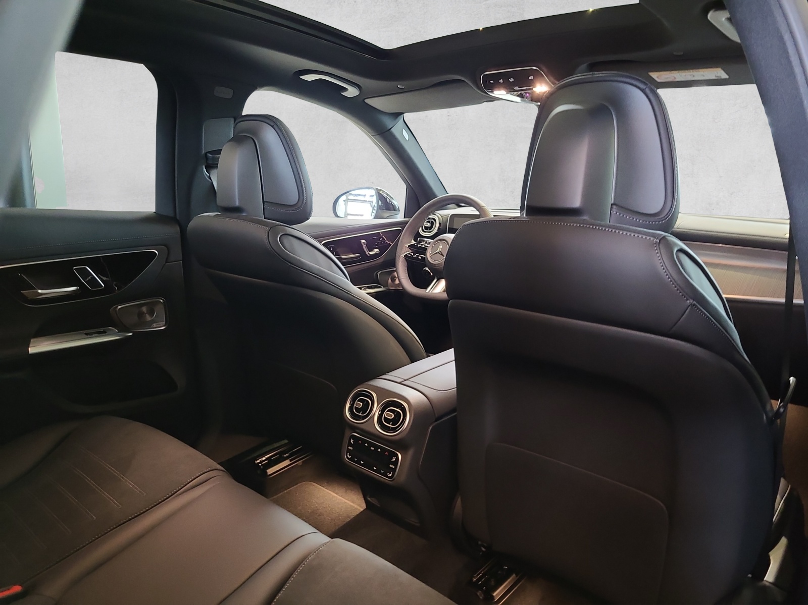 MERCEDES-BENZ GLC 300 AMG Line 4matic X254-image-6