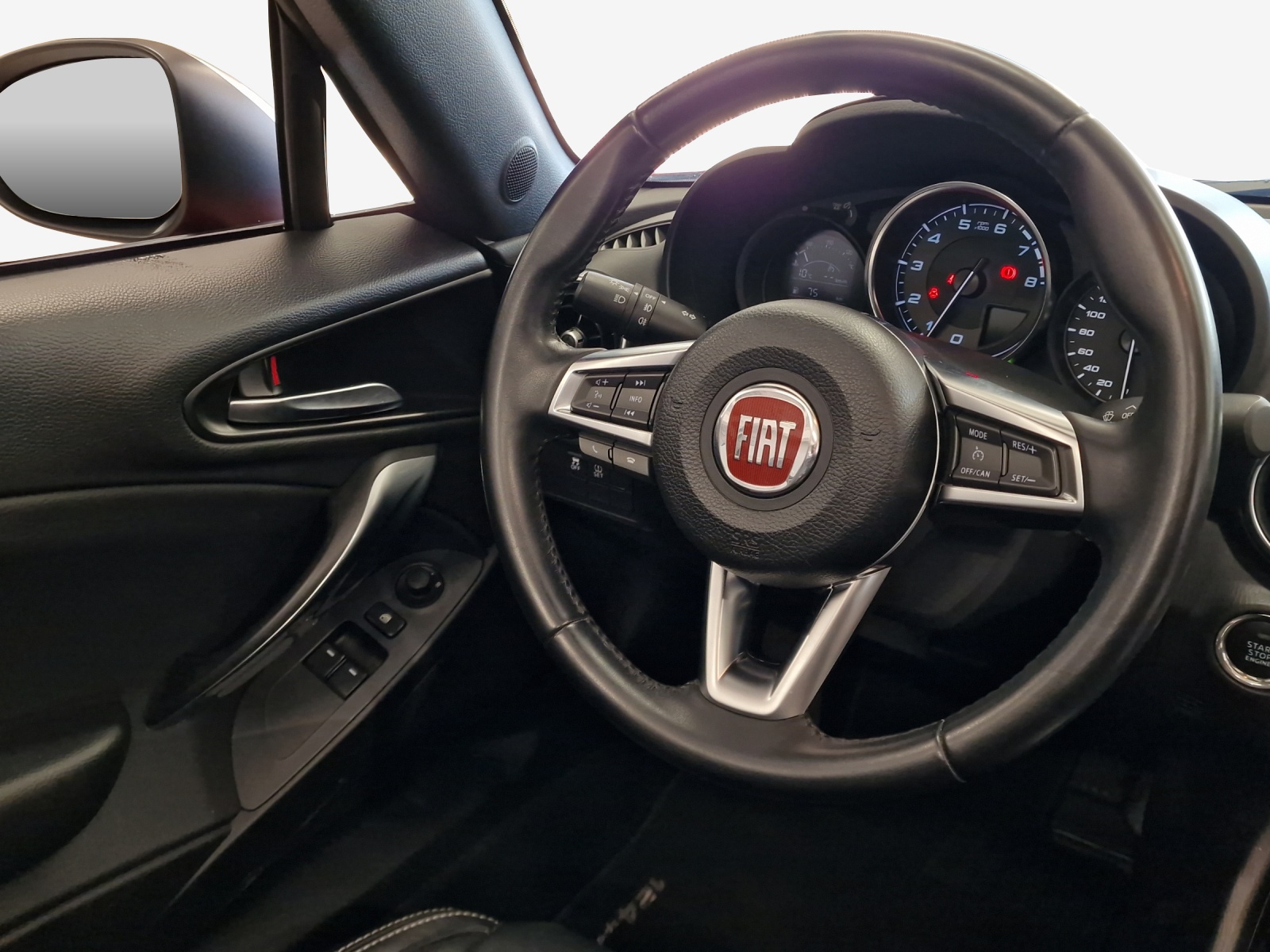FIAT 124 Spider 1.4 TB Lusso-image-12