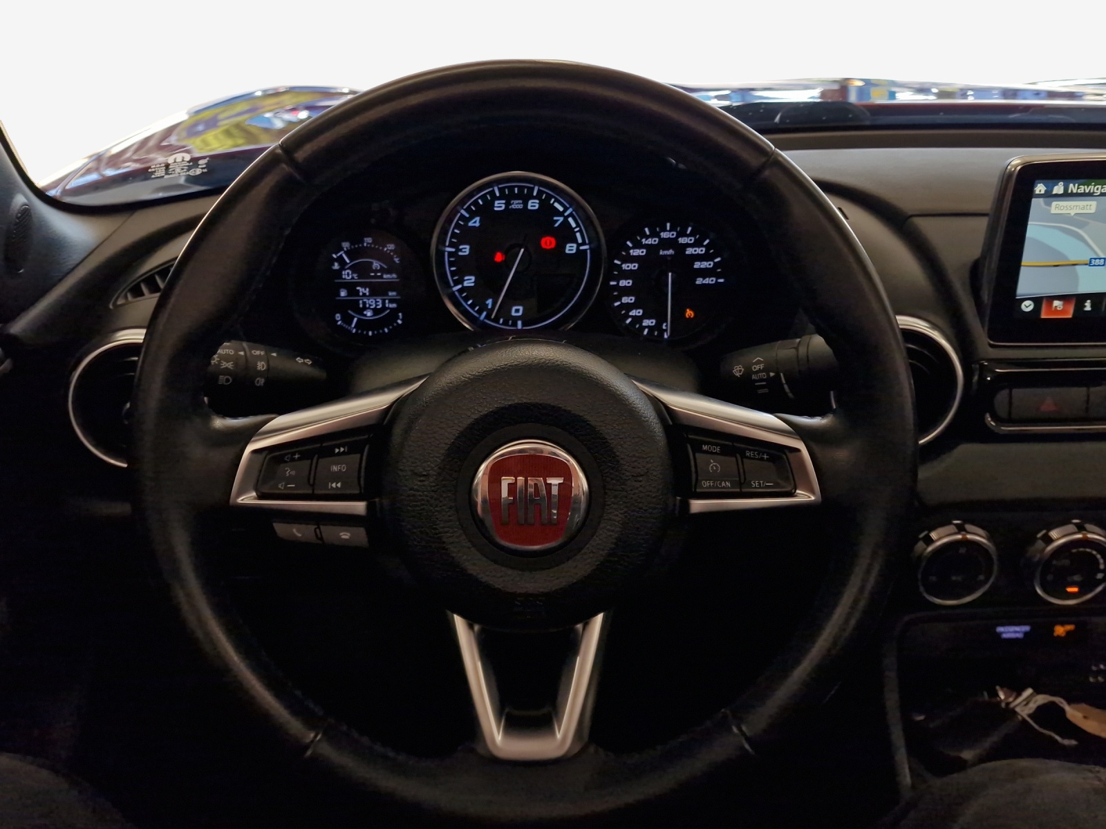 FIAT 124 Spider 1.4 TB Lusso-image-9