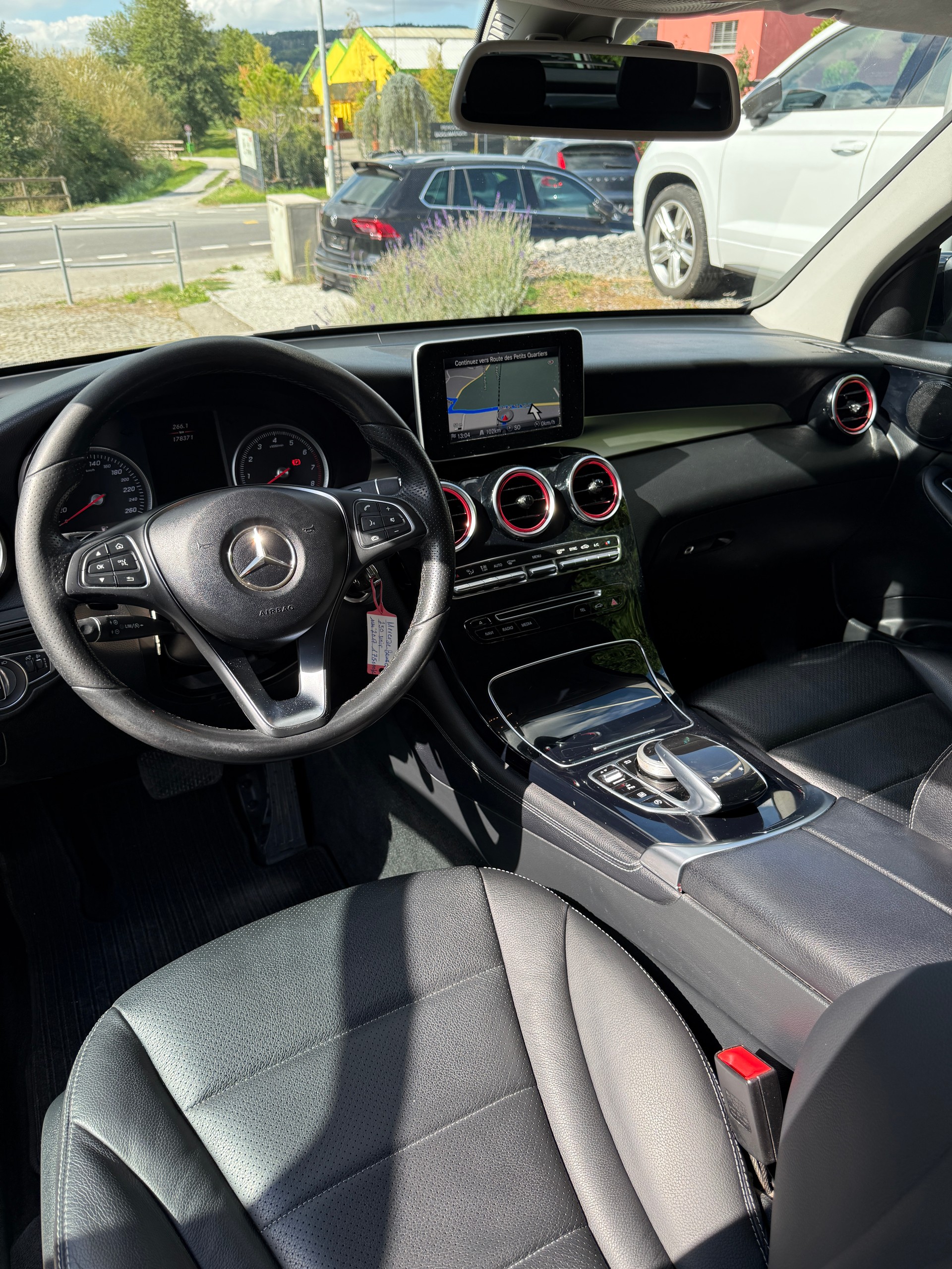 MERCEDES-BENZ GLC 250 4Matic 9G-Tronic-image-7