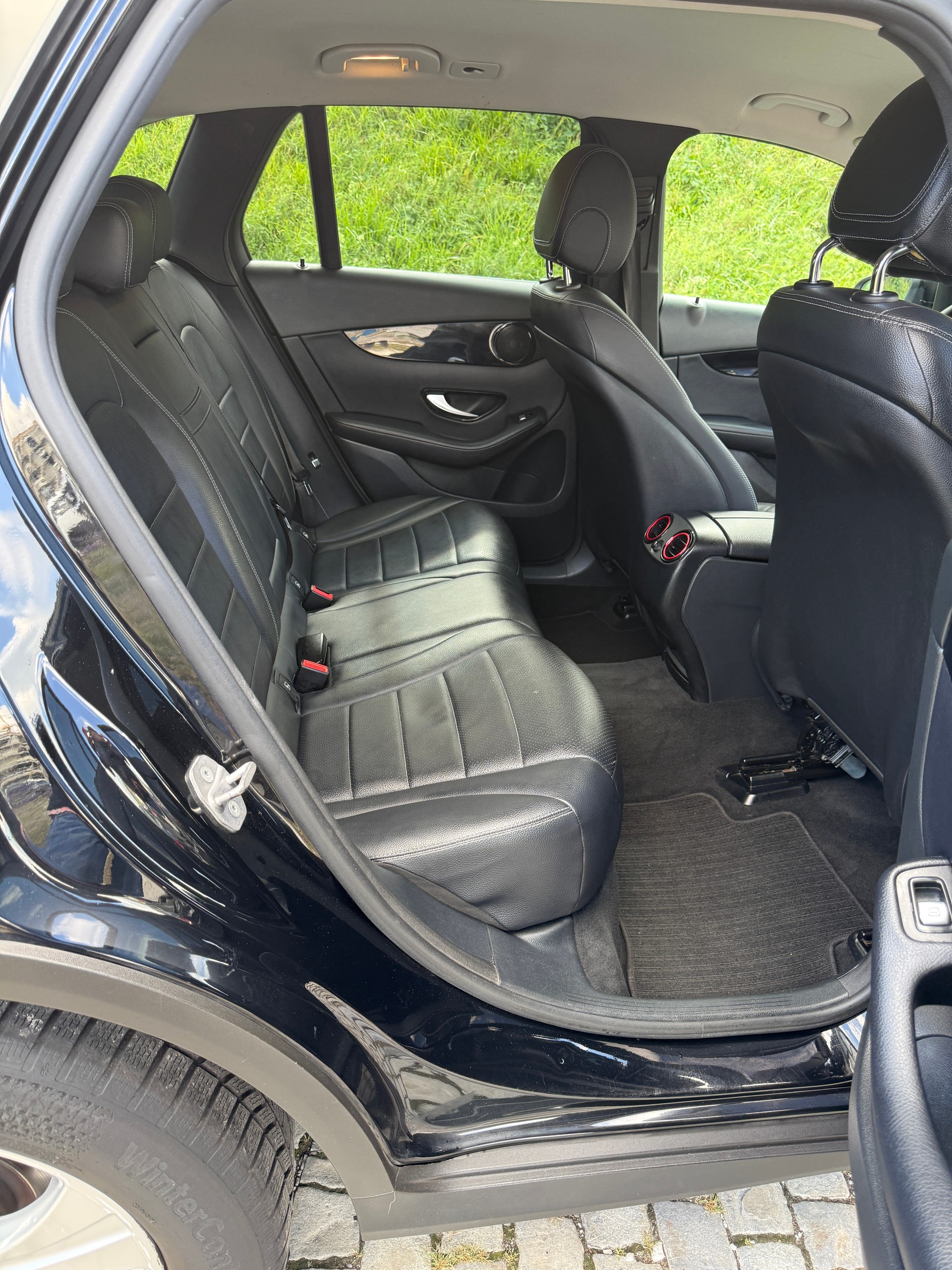 MERCEDES-BENZ GLC 250 4Matic 9G-Tronic-image-4
