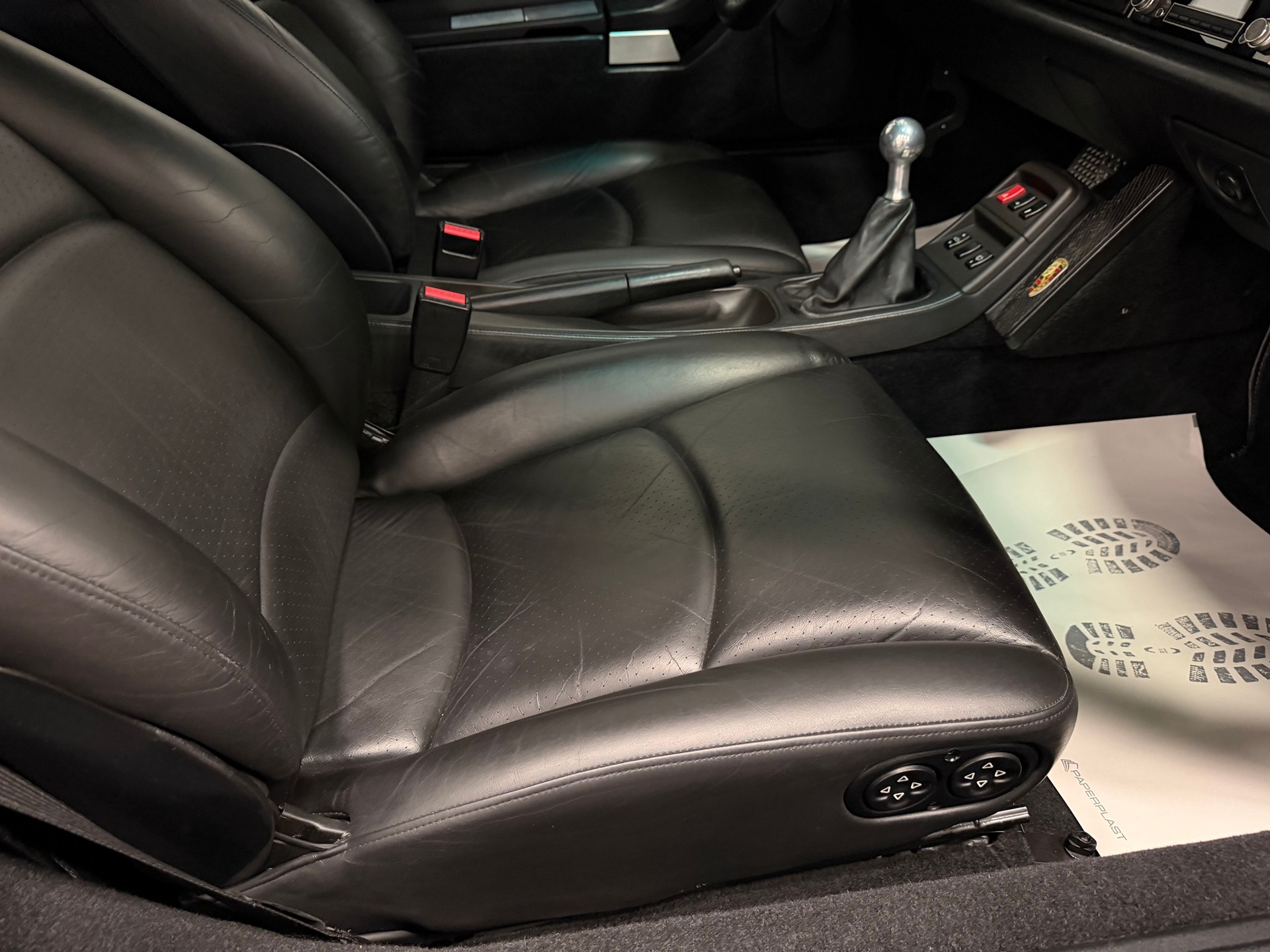 PORSCHE 911 Turbo-image-22