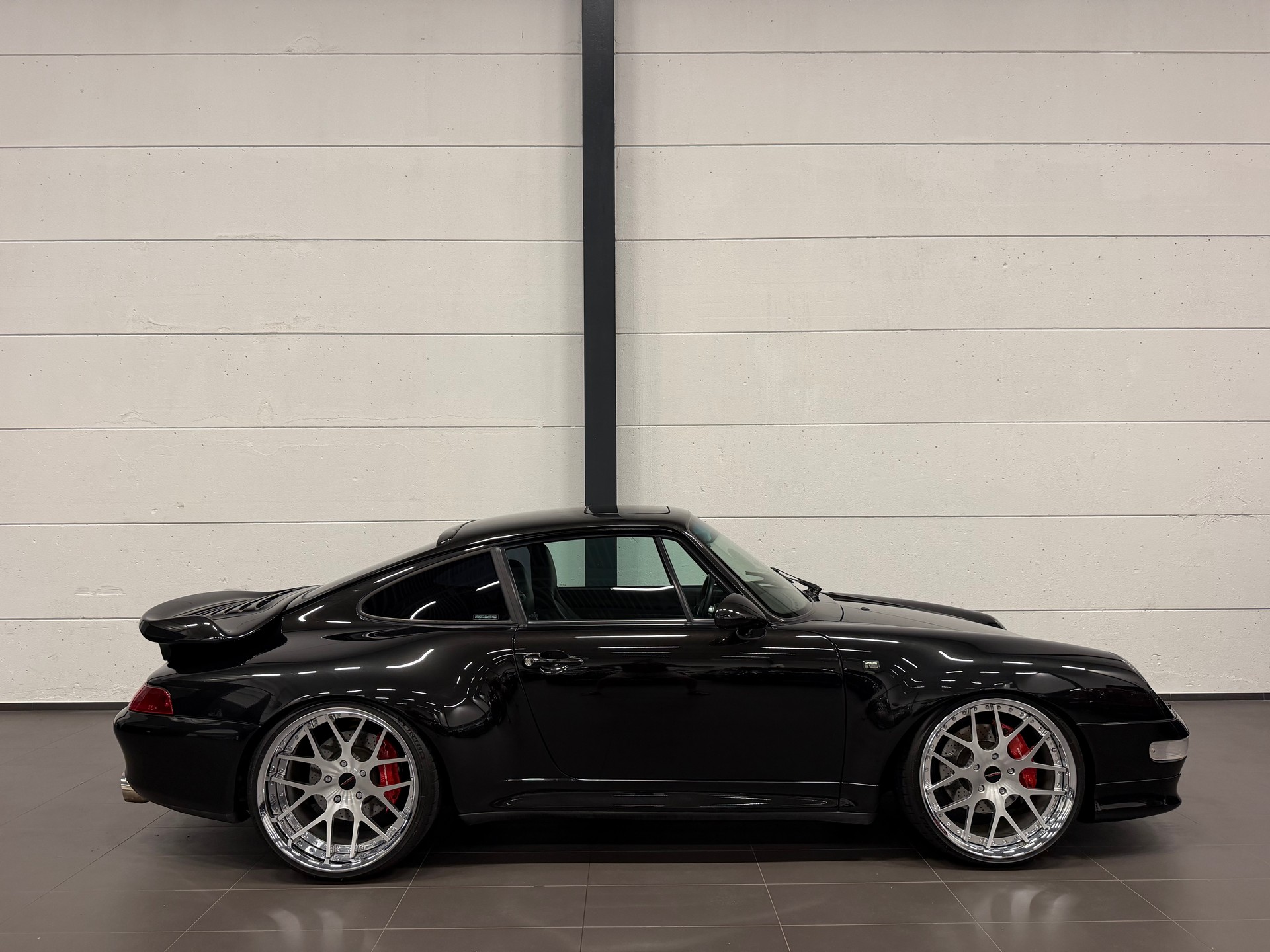 PORSCHE 911 Turbo-image-7