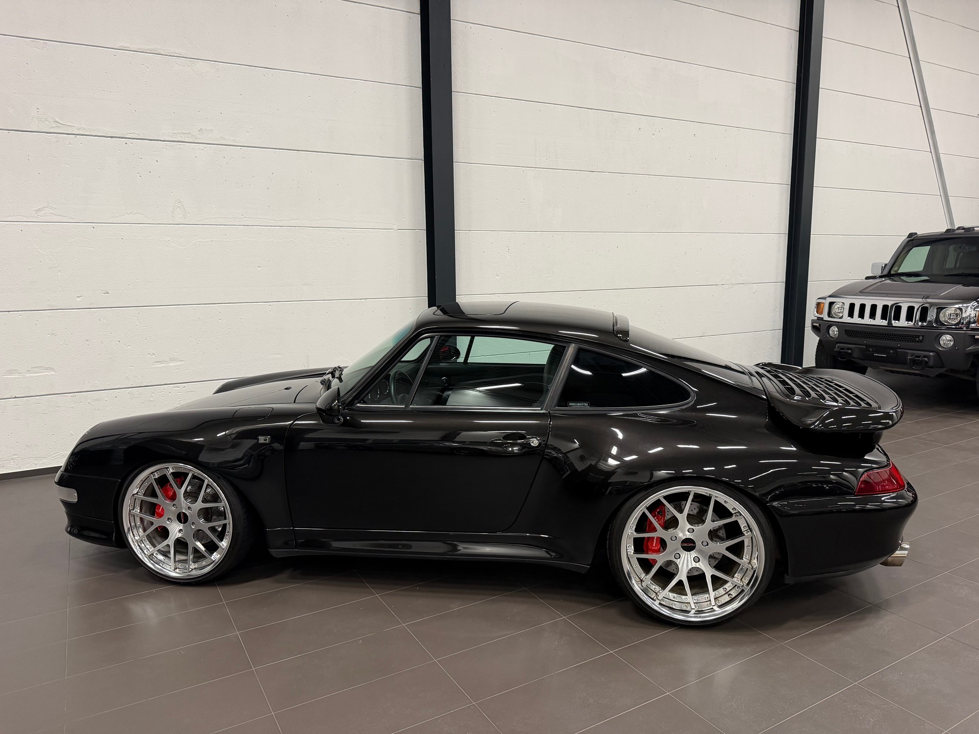 PORSCHE 911 Turbo-image-9