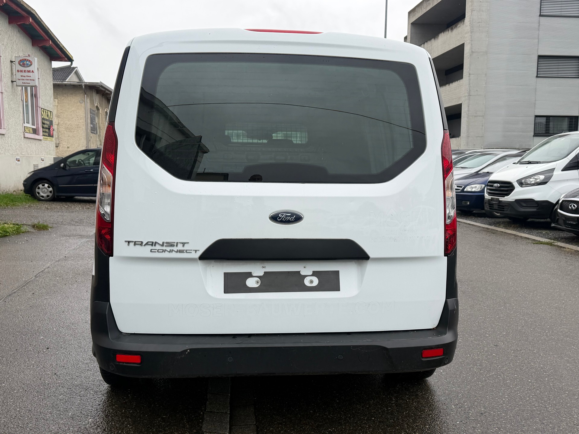 FORD Transit Connect Van T200 1.0 EcoBoost Ambiente-image-3