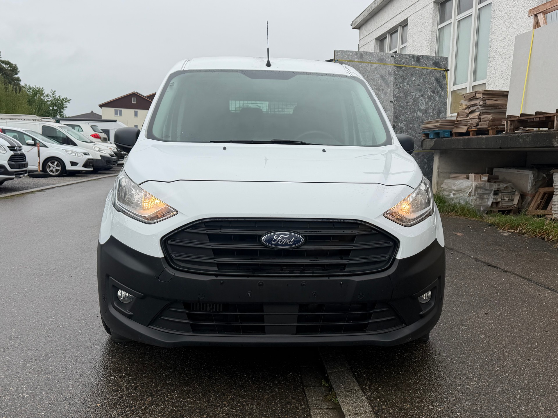 FORD Transit Connect Van T200 1.0 EcoBoost Ambiente-image-7