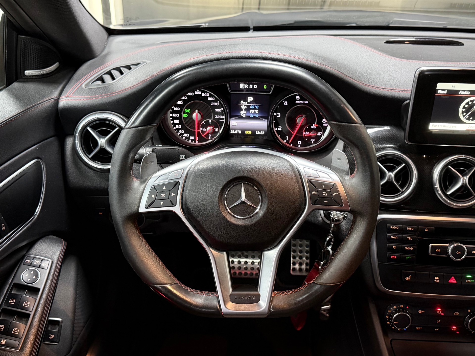 MERCEDES-BENZ CLA 45 AMG 4Matic Speedshift-Edition 1-image-15
