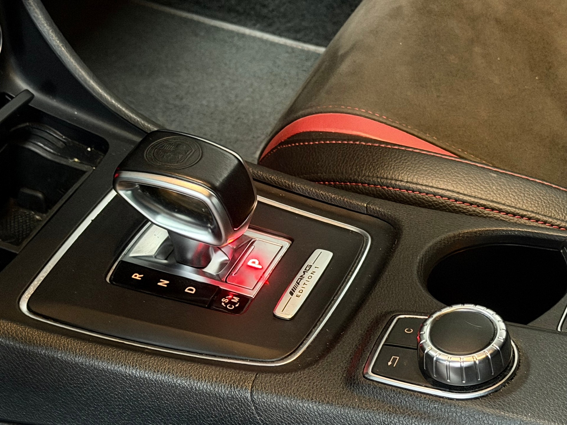 MERCEDES-BENZ CLA 45 AMG 4Matic Speedshift-Edition 1-image-18