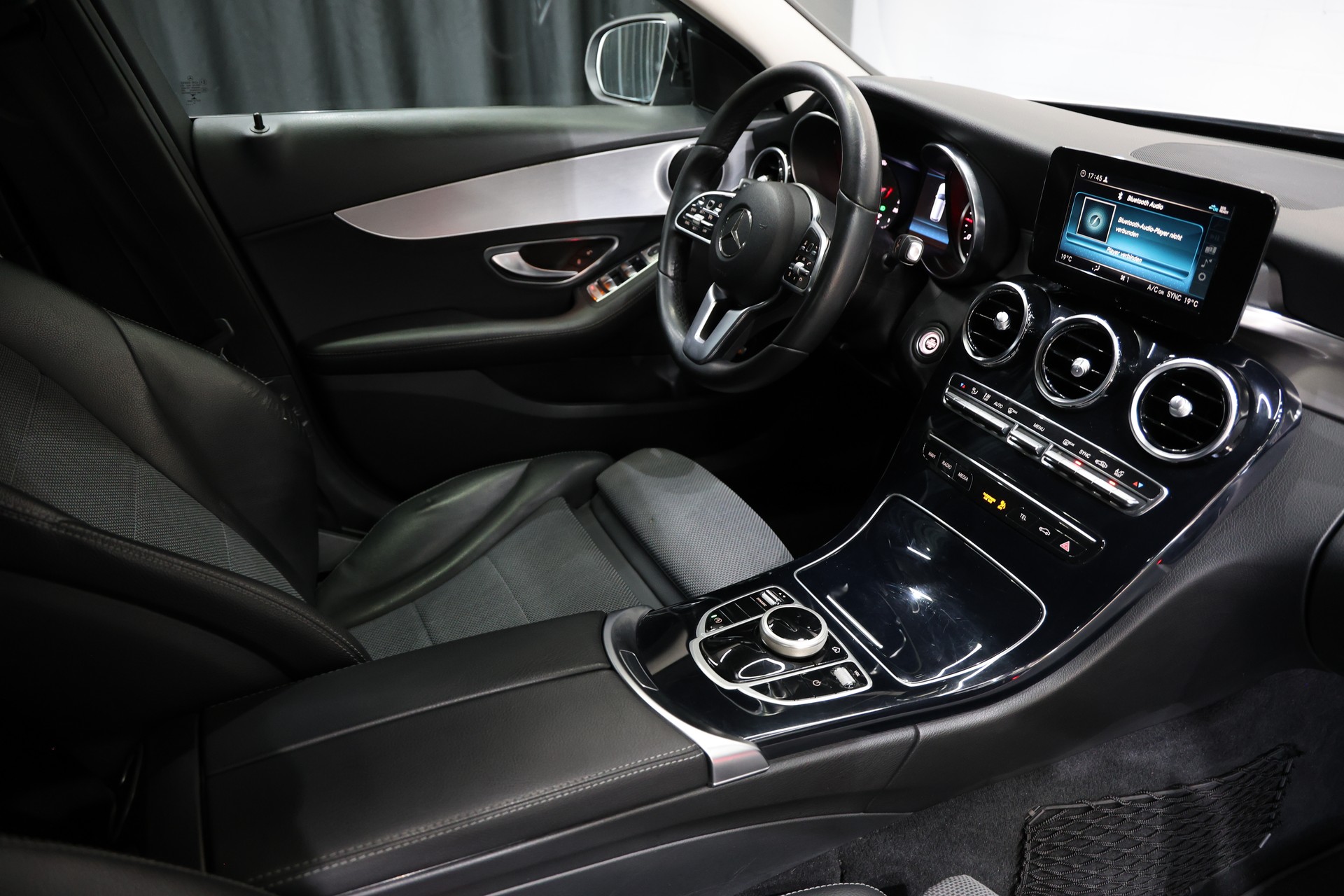 MERCEDES-BENZ C 200 BlueTEC-image-10