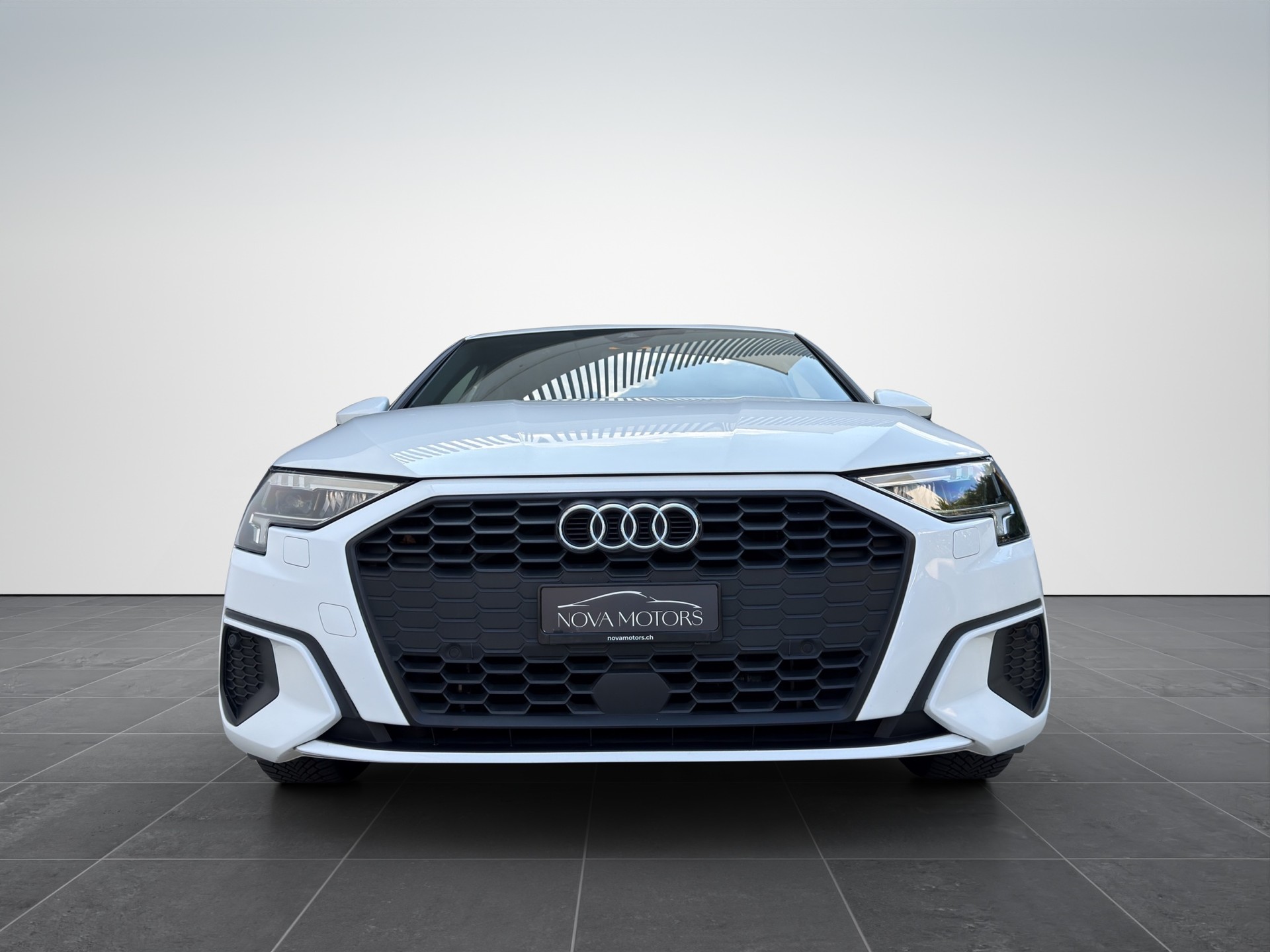 AUDI A3 Sportback 35 TFSI Attraction S-tronic-image-1