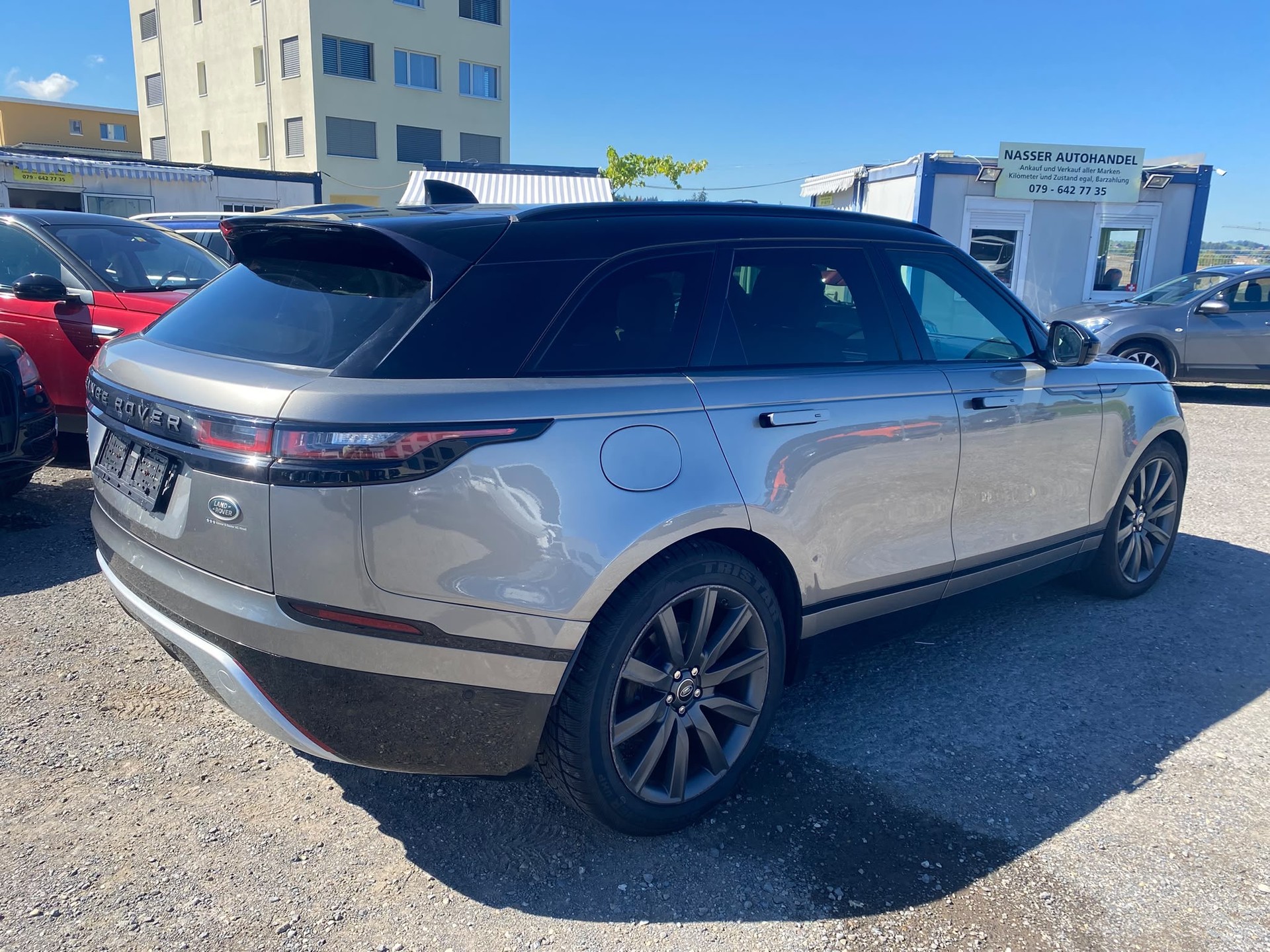 LAND ROVER Range Rover Velar D 240 SE Automatic-image-5